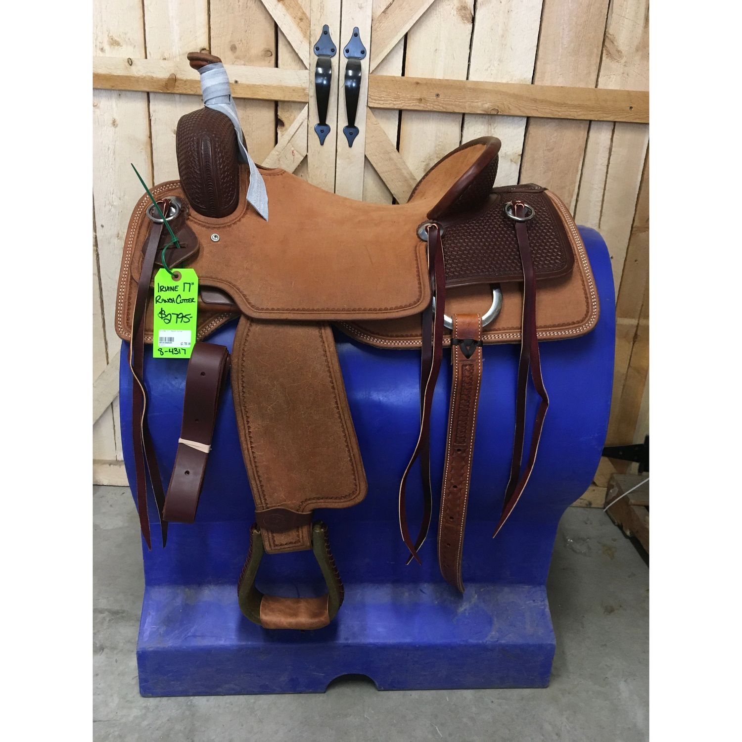 Irvine 17" Ranch Cutting Saddle - 8-4317