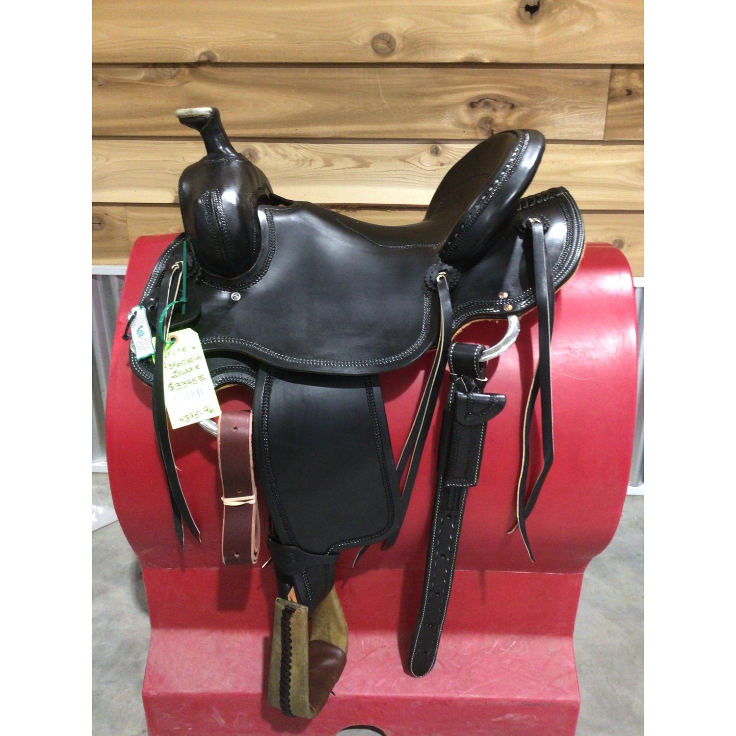 Irvine 16" Association Saddle-1