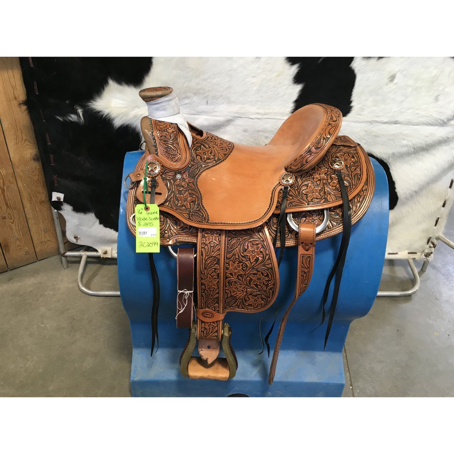 Irvine 16" Wade Saddle-35