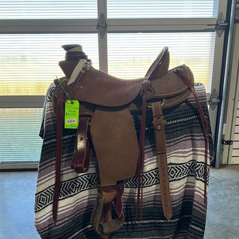 Irvine 16.5" Wade Saddle - 11-13290