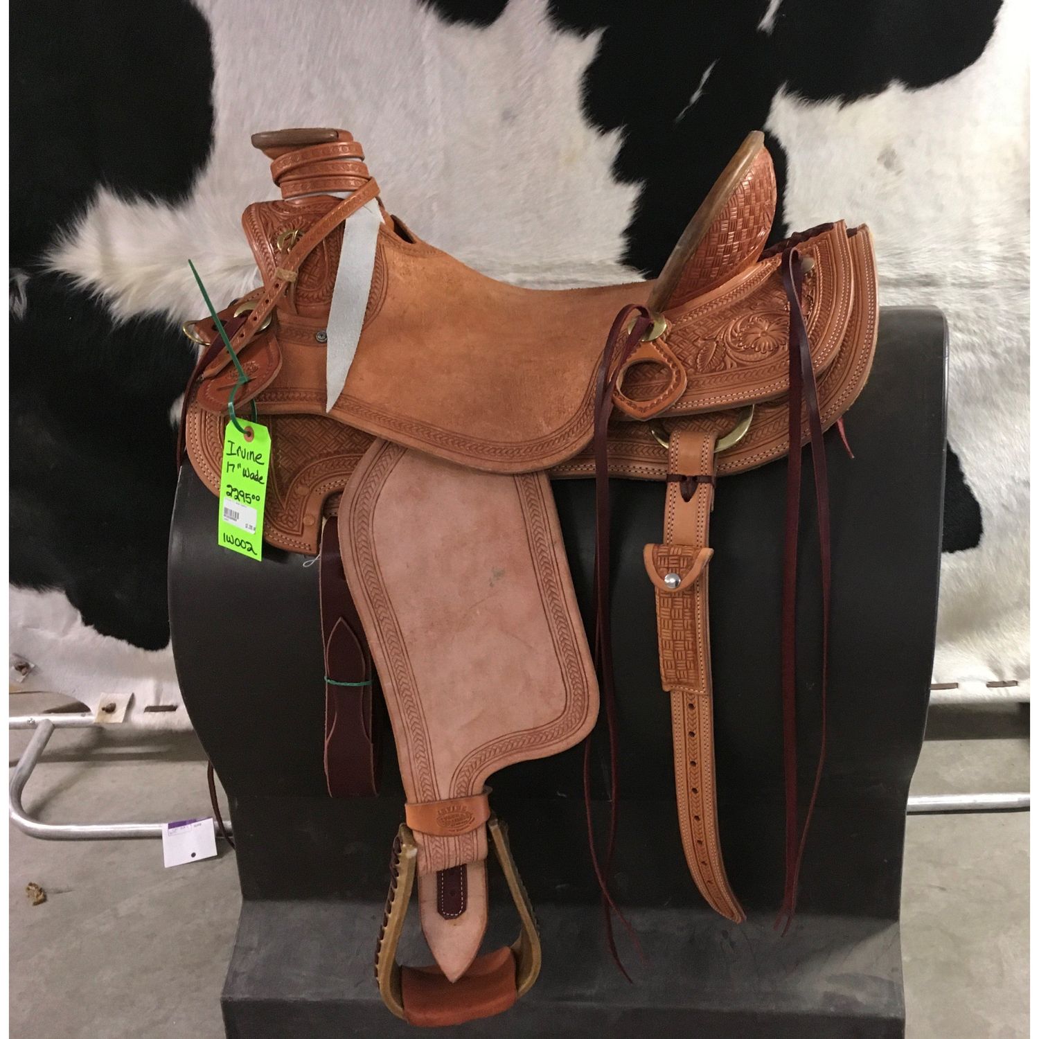Irvine 17" Wade Saddle-12