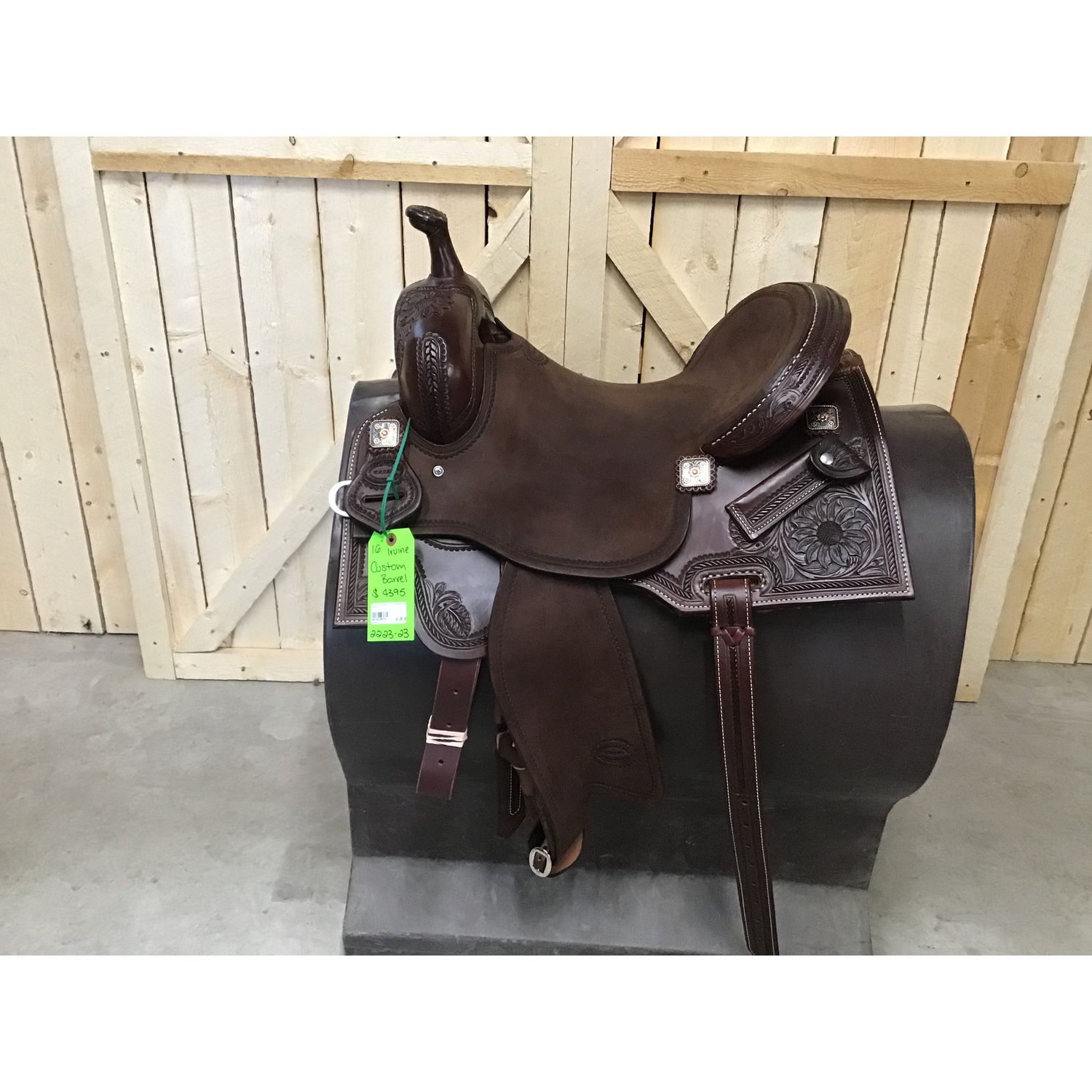 Irvine Custom 16" Custom Barrel Saddle - 2223-23