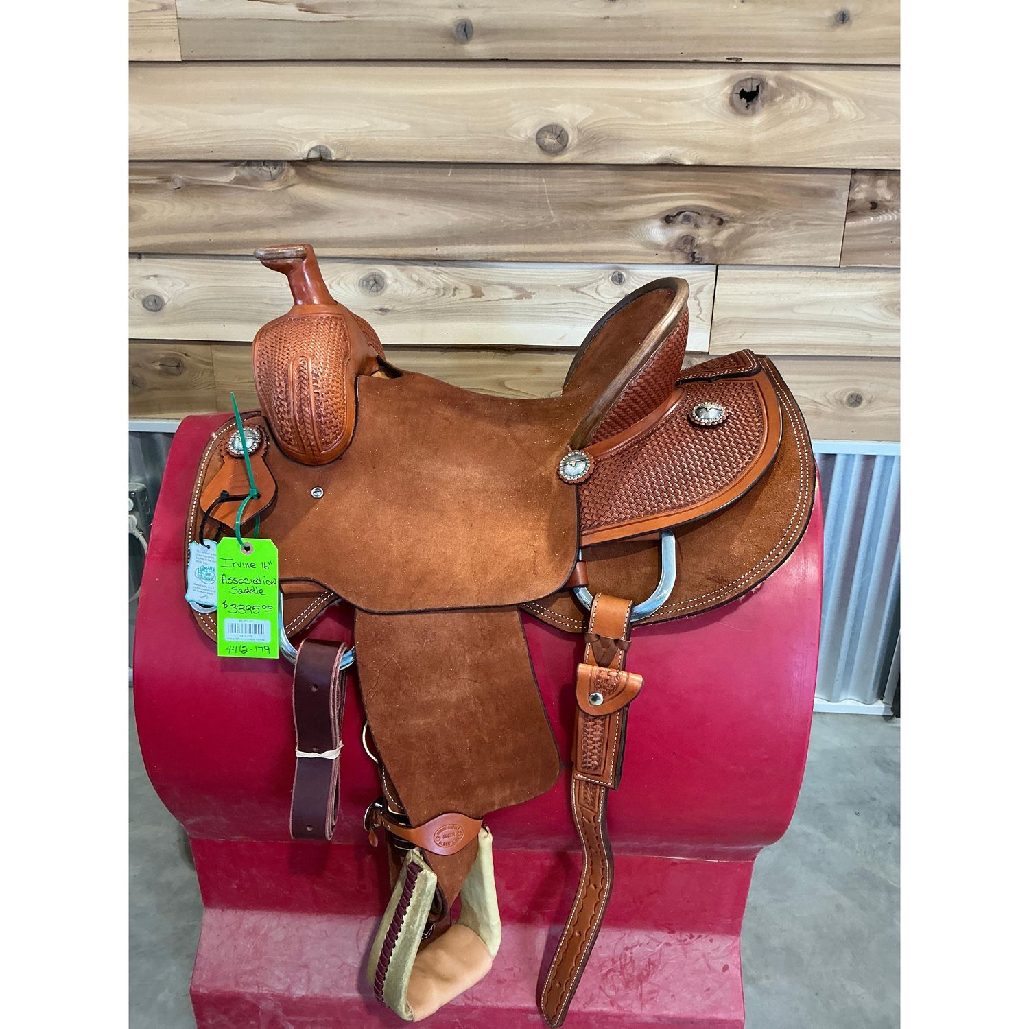 Irvine 16" Association Saddle-2