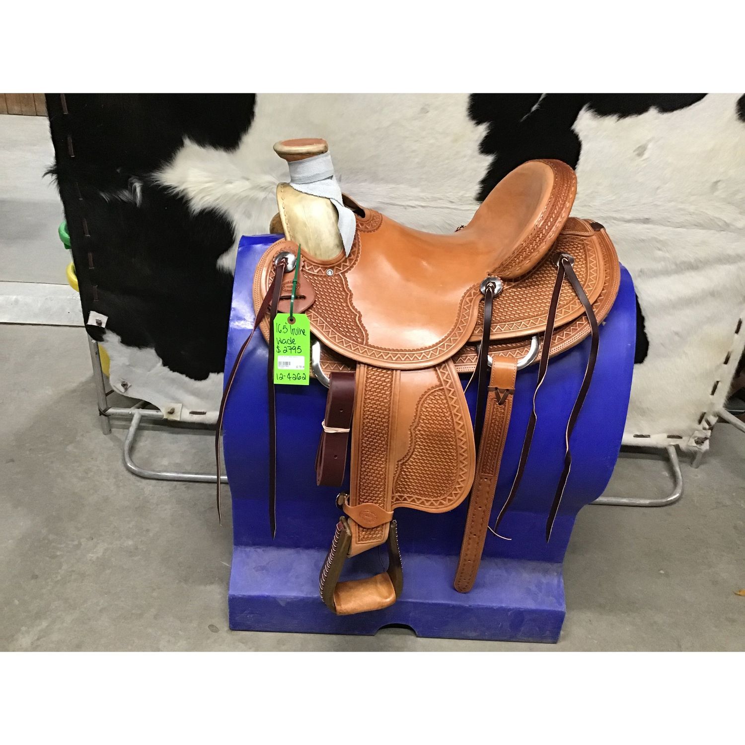Irvine 16" Wade Saddle - 12-4262
