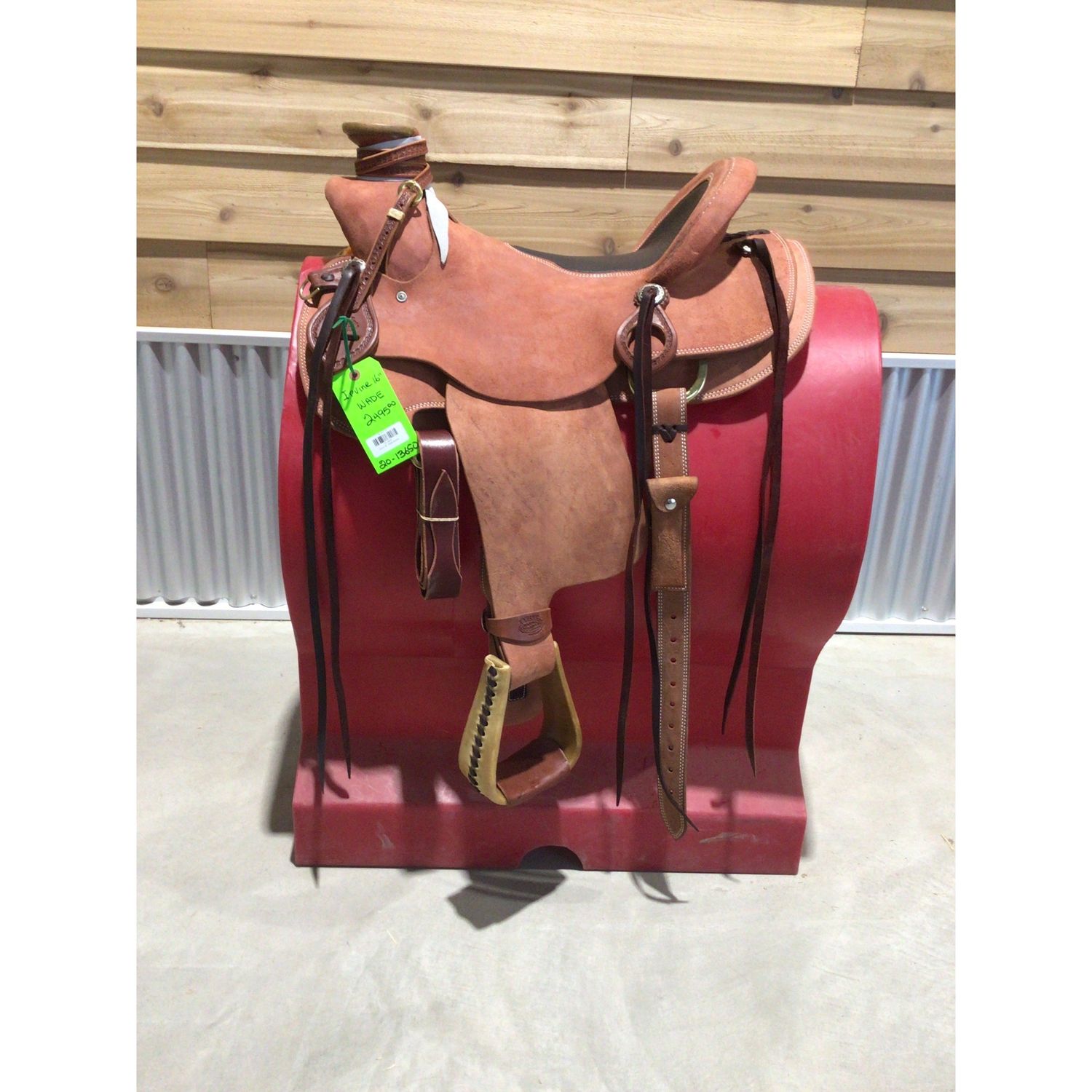 Irvine 16" Wade Saddle-7