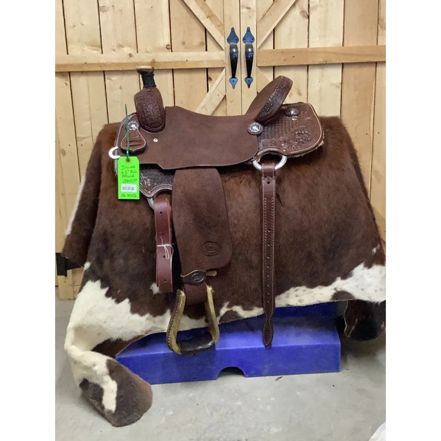 Irvine 16.5" All Around Saddle