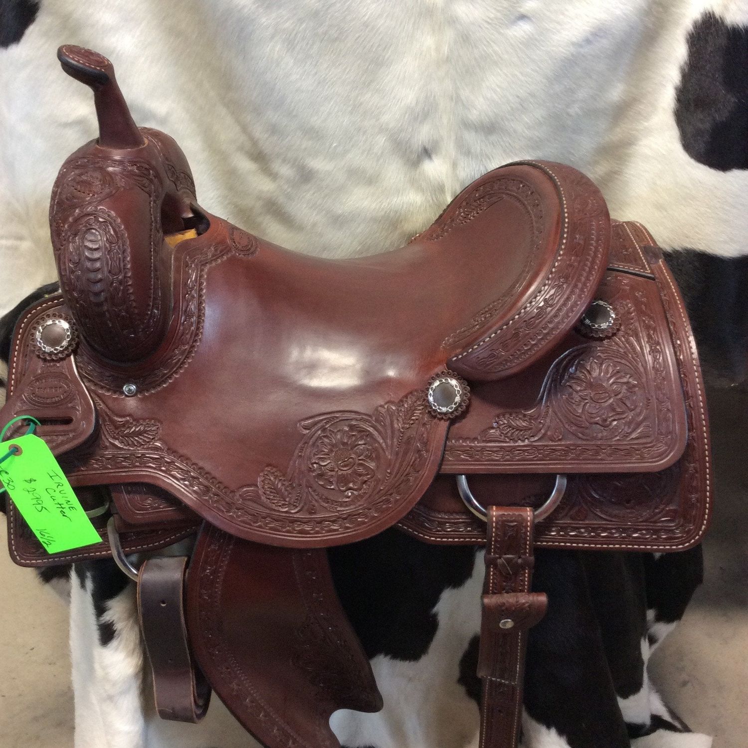 Irvine 16.5" Cutting Saddle