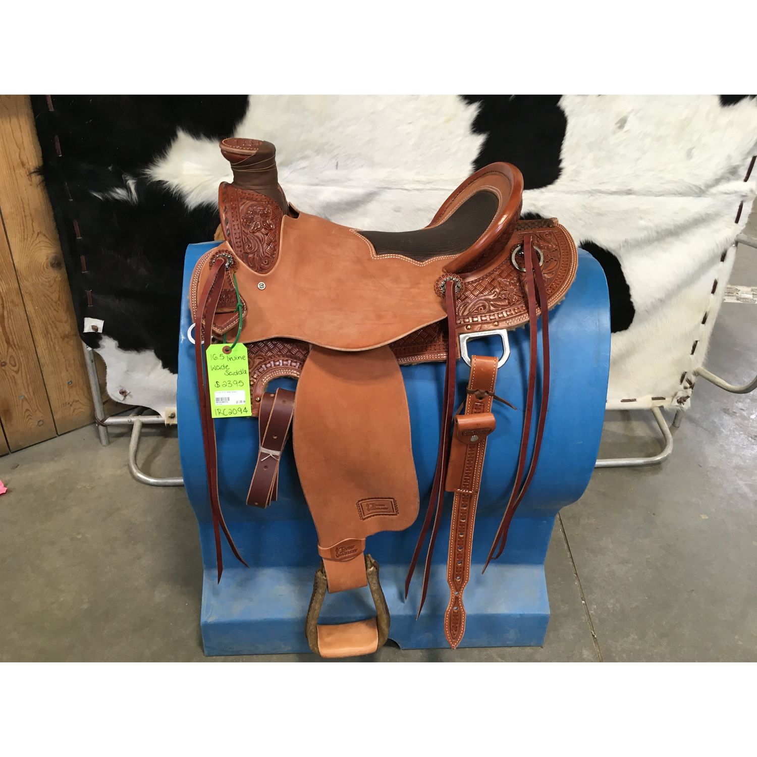 Irvine 16.5" Wade Saddle-10