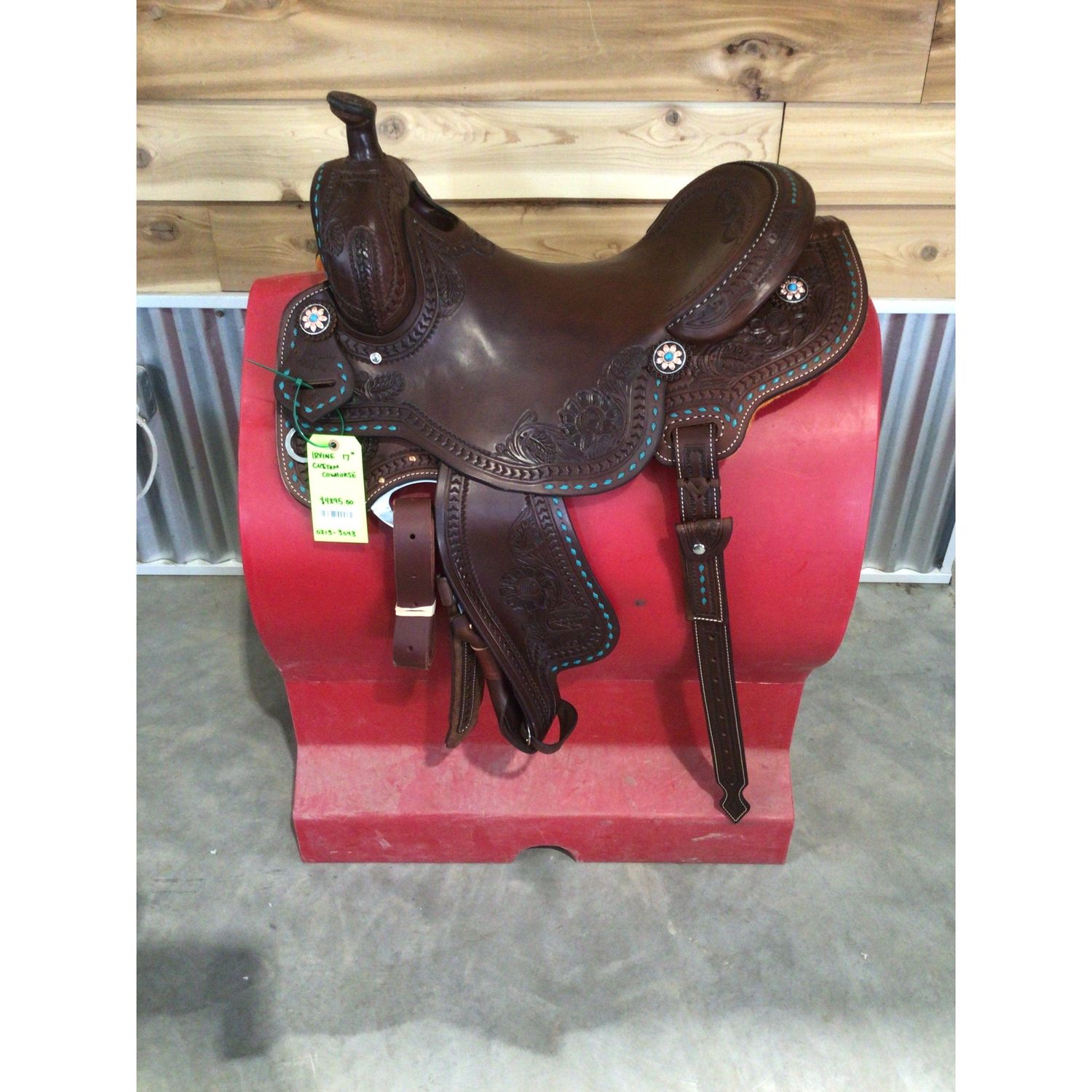 Irvine 17" Custom Cowhorse - Buckstitch
