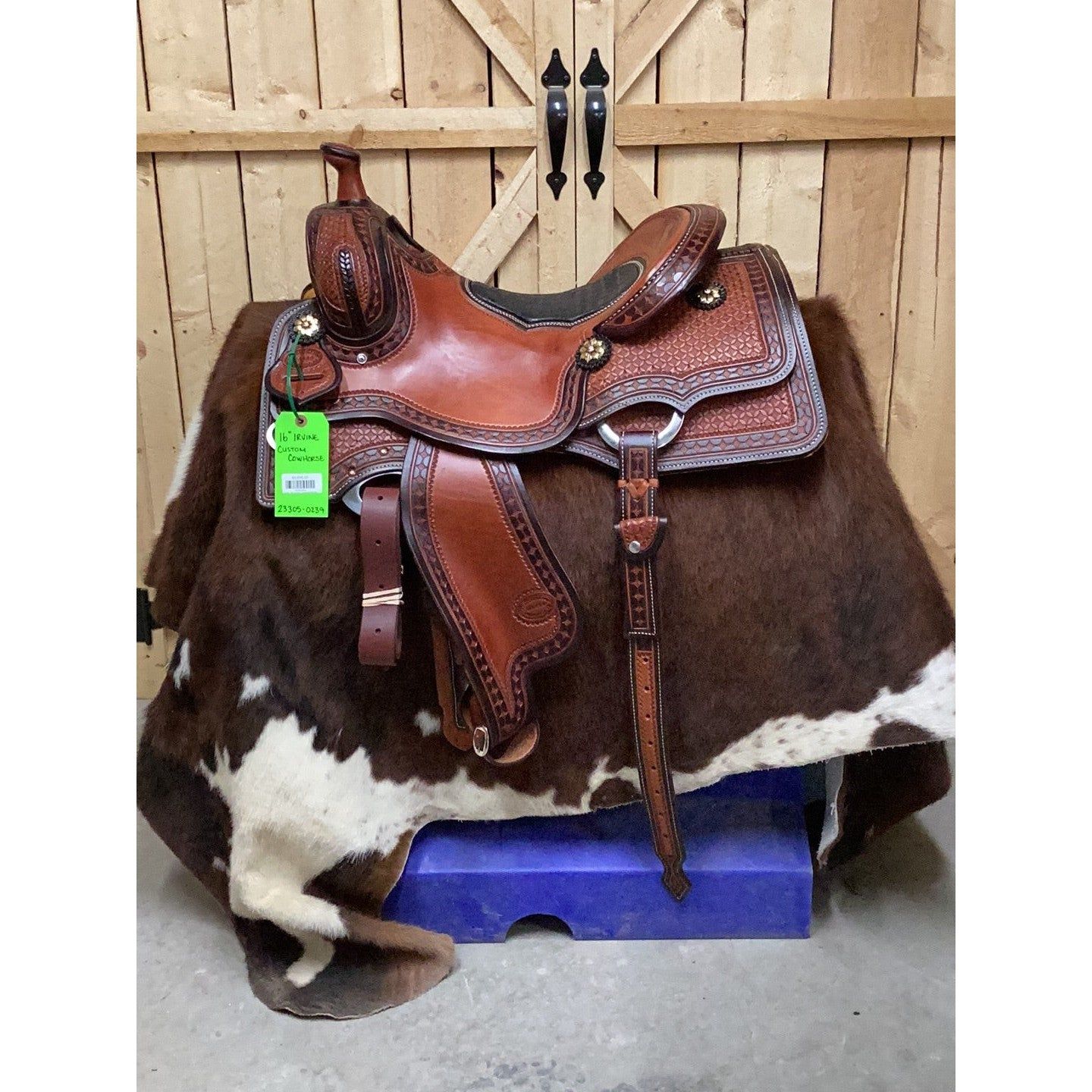 Irvine Custom 16" Cowhorse Saddle-18