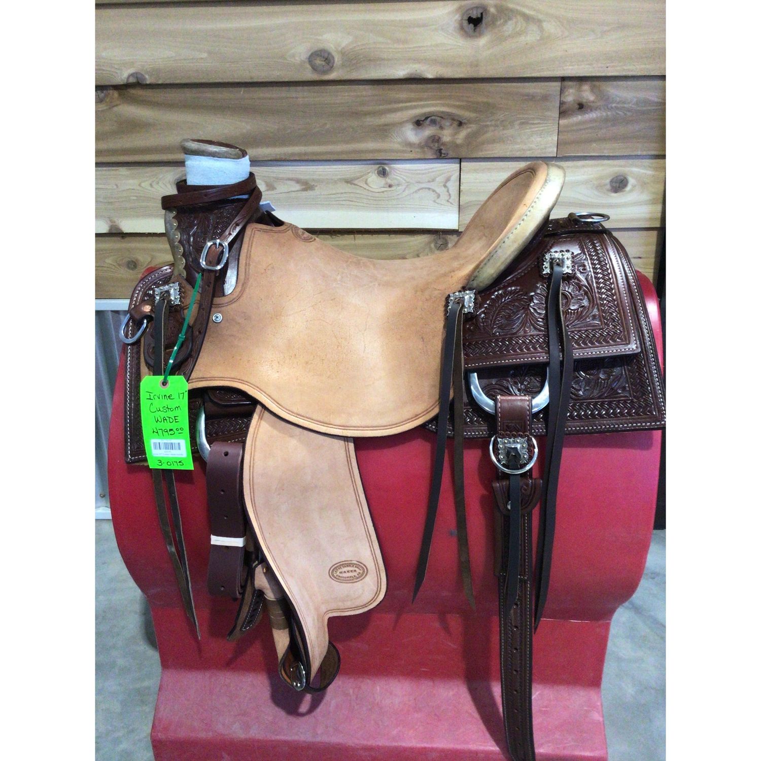 Irvine Custom 17" Wade Saddle-1