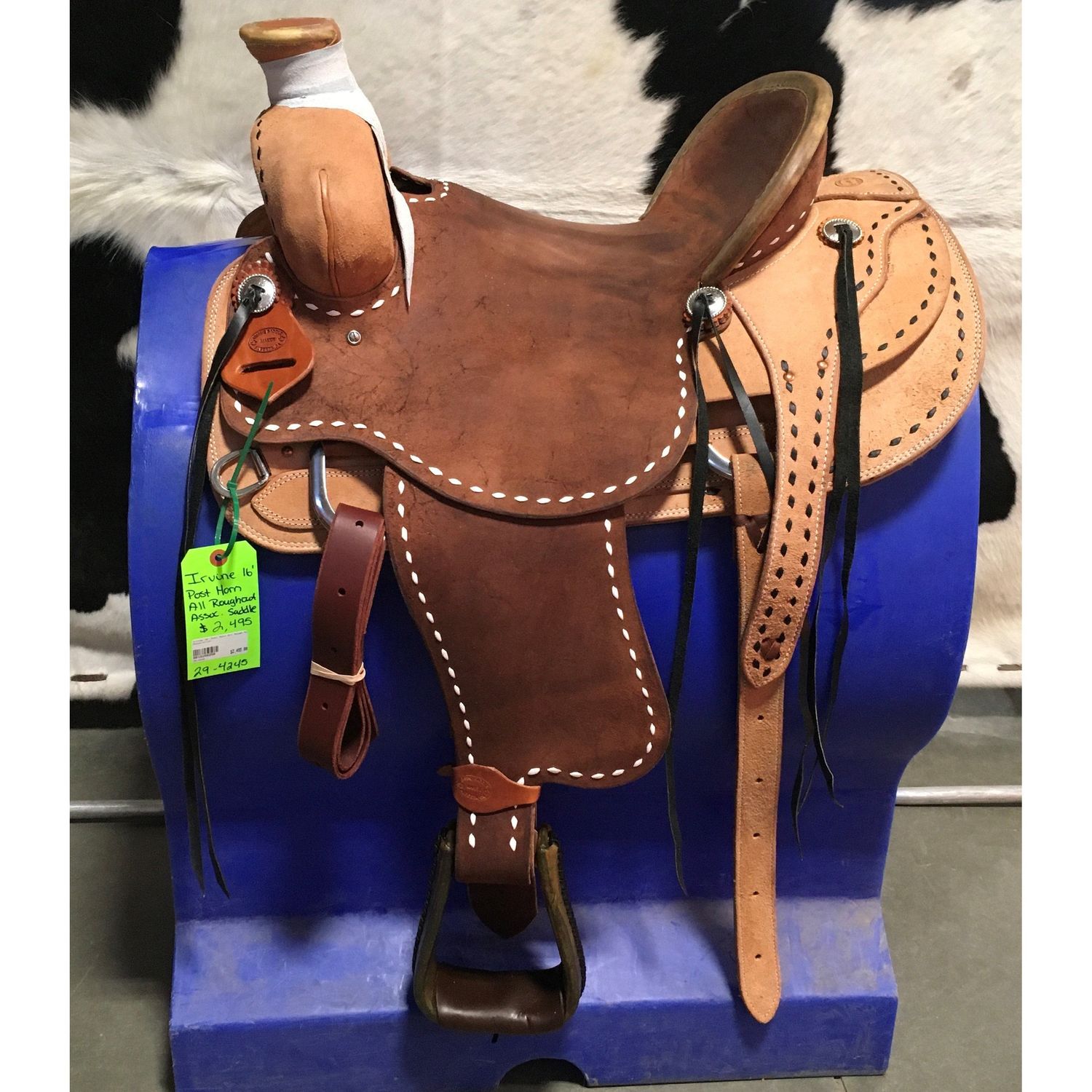 Irvine 16" Post Horn All Rough Out Association