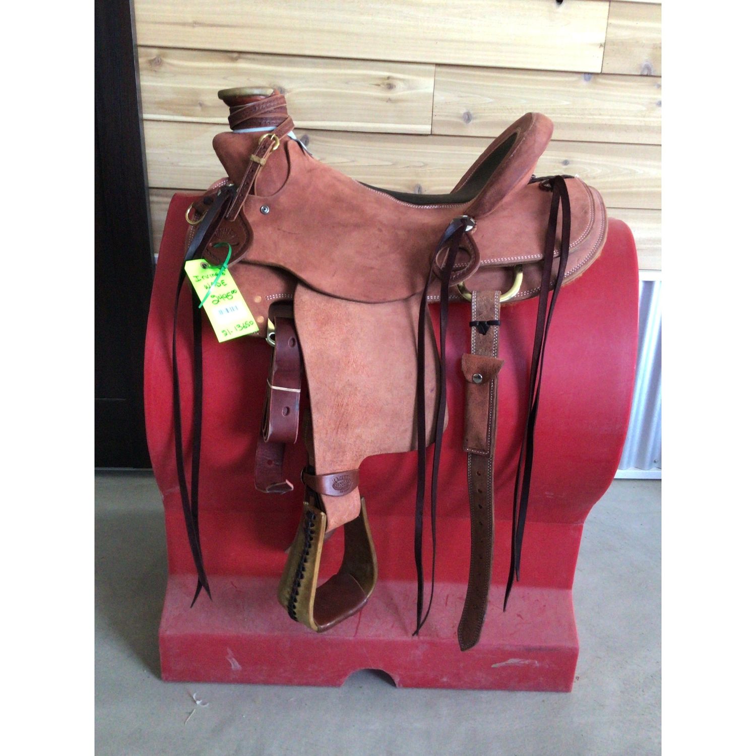Irvine 16" Wade Saddle-9