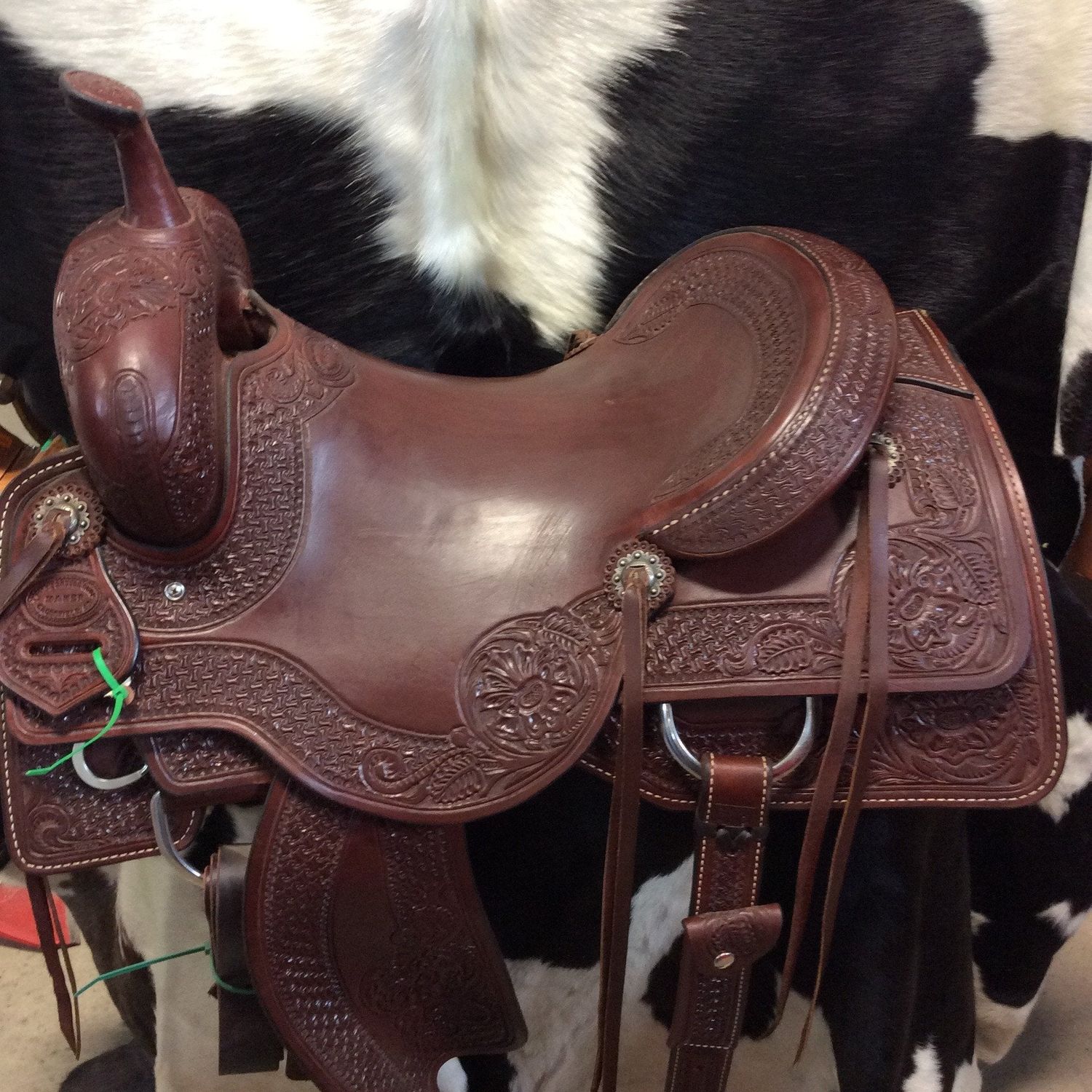 Irvine 16.5" Cutting Saddle-2