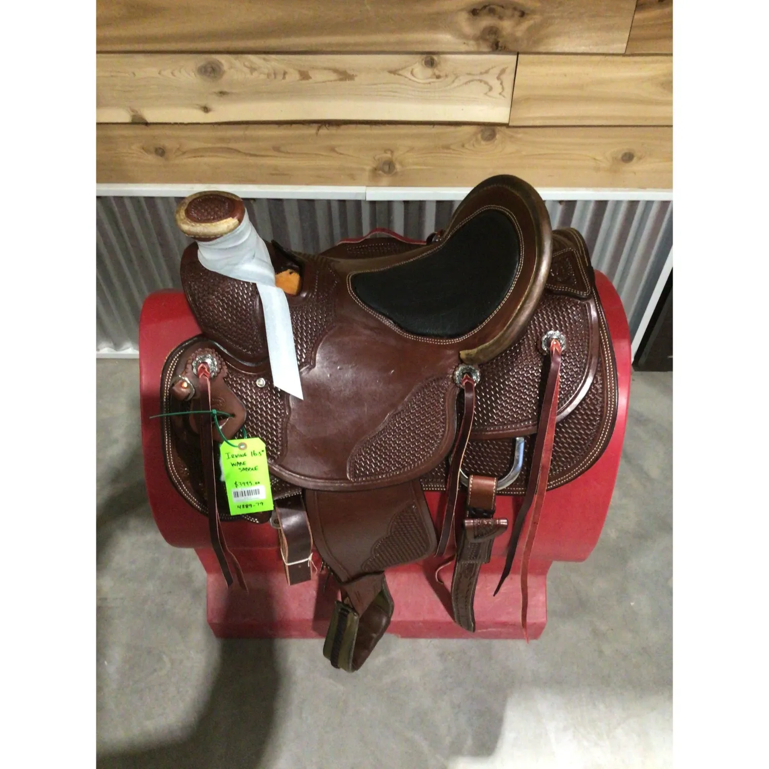 Irvine 16.5" Wade Saddle