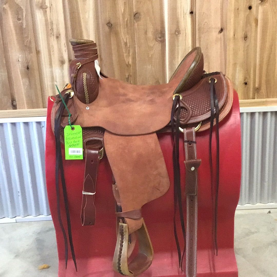 Irvine 17" Association Saddle - Post Horn