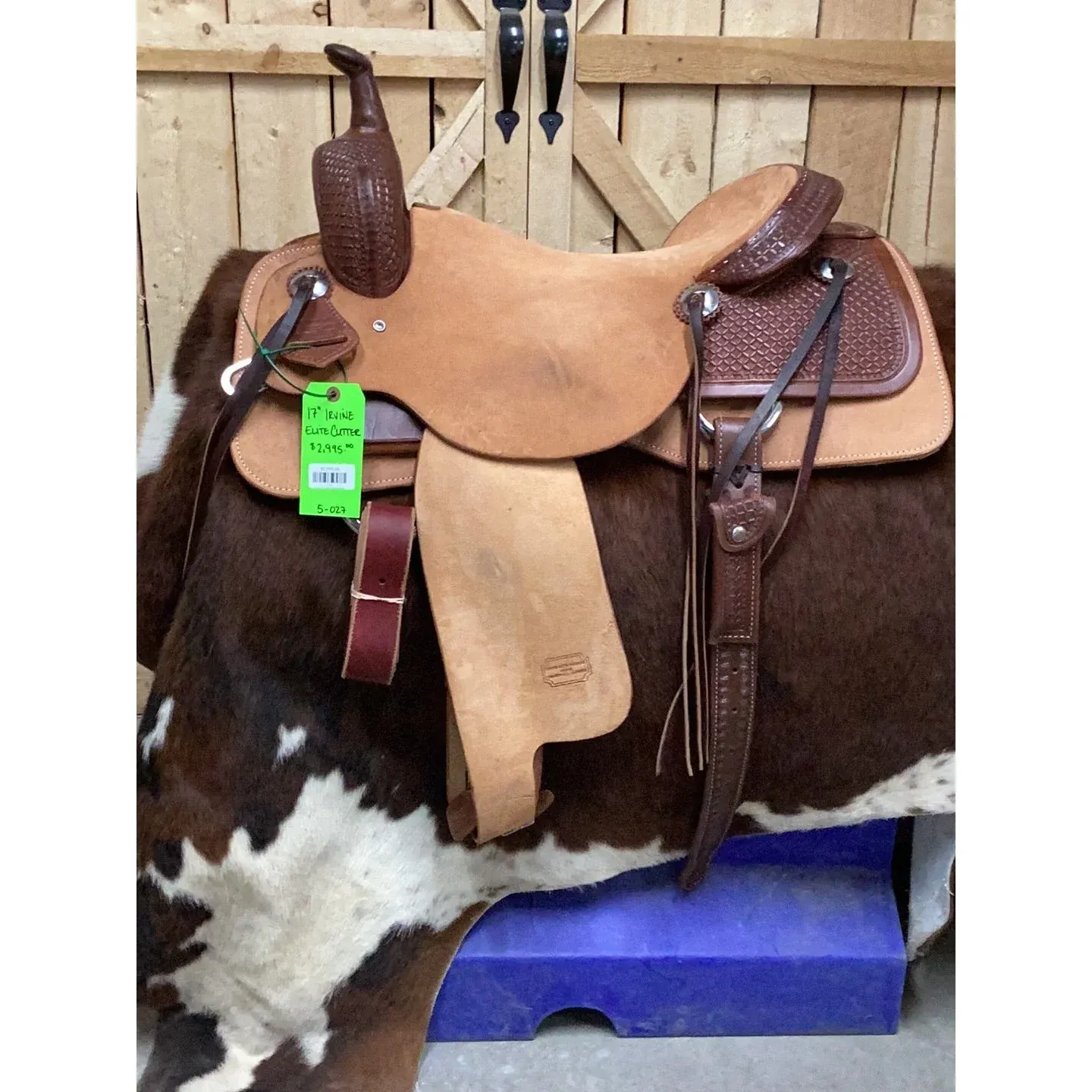 Irvine 17" Elite Cutting Saddle