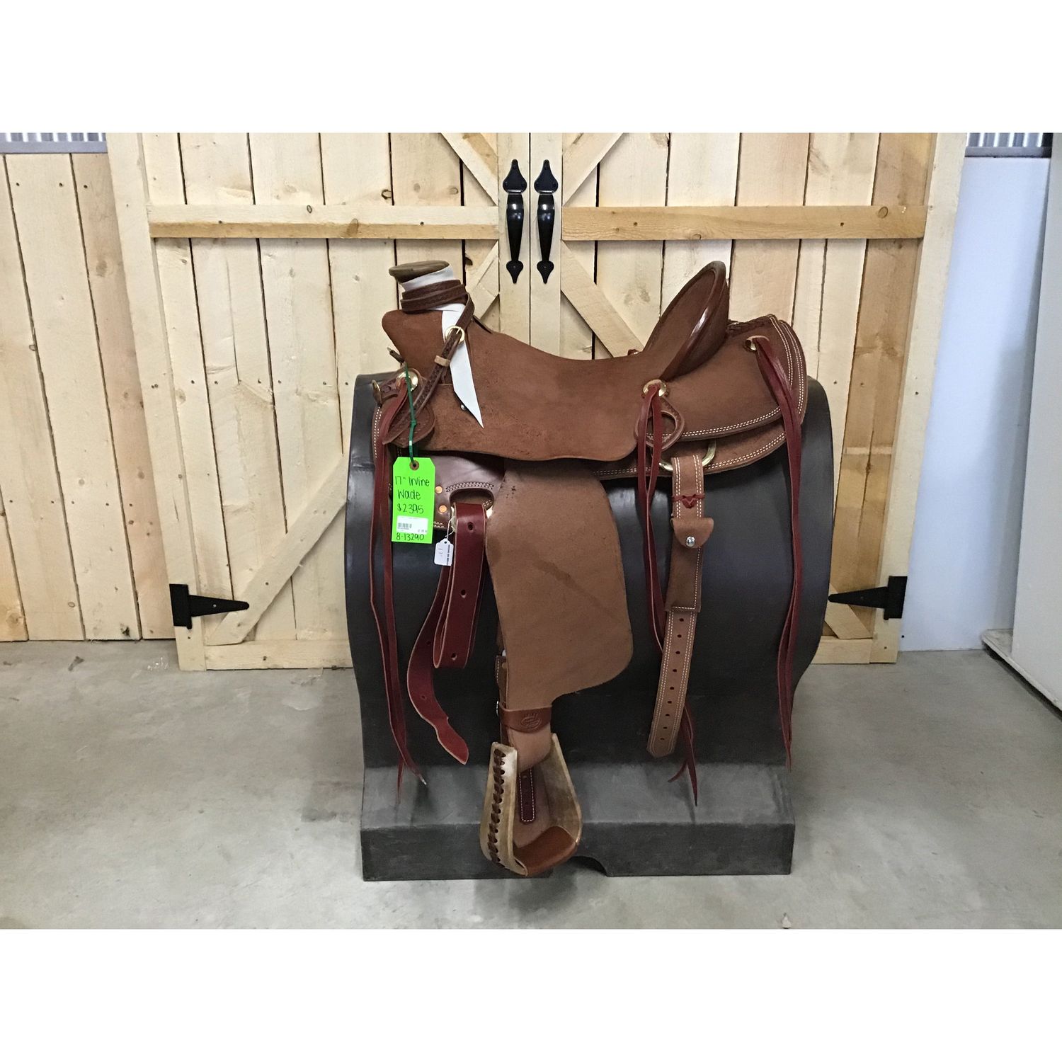 Irvine 17" Wade Saddle - 8-13290