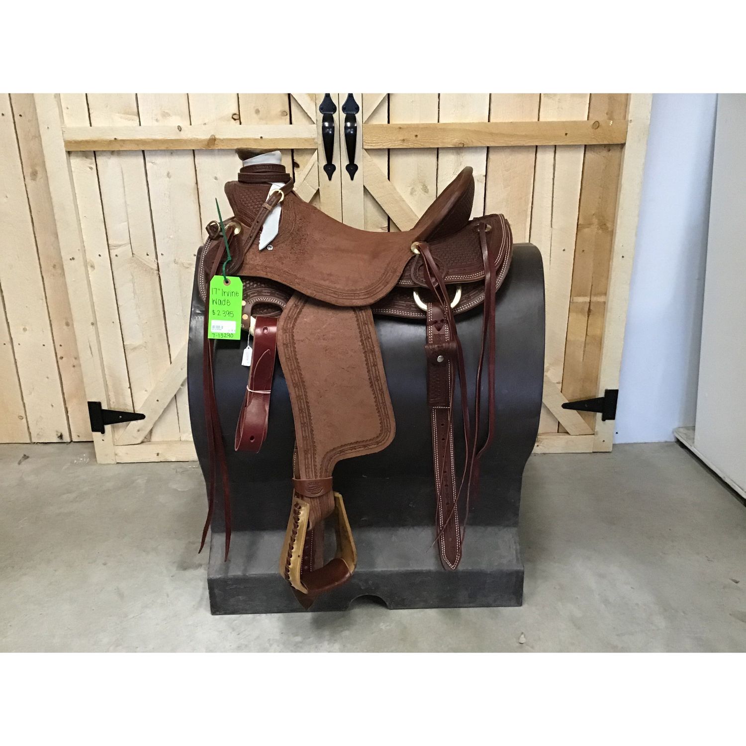 Irvine 17" Wade Saddle - 7-13290