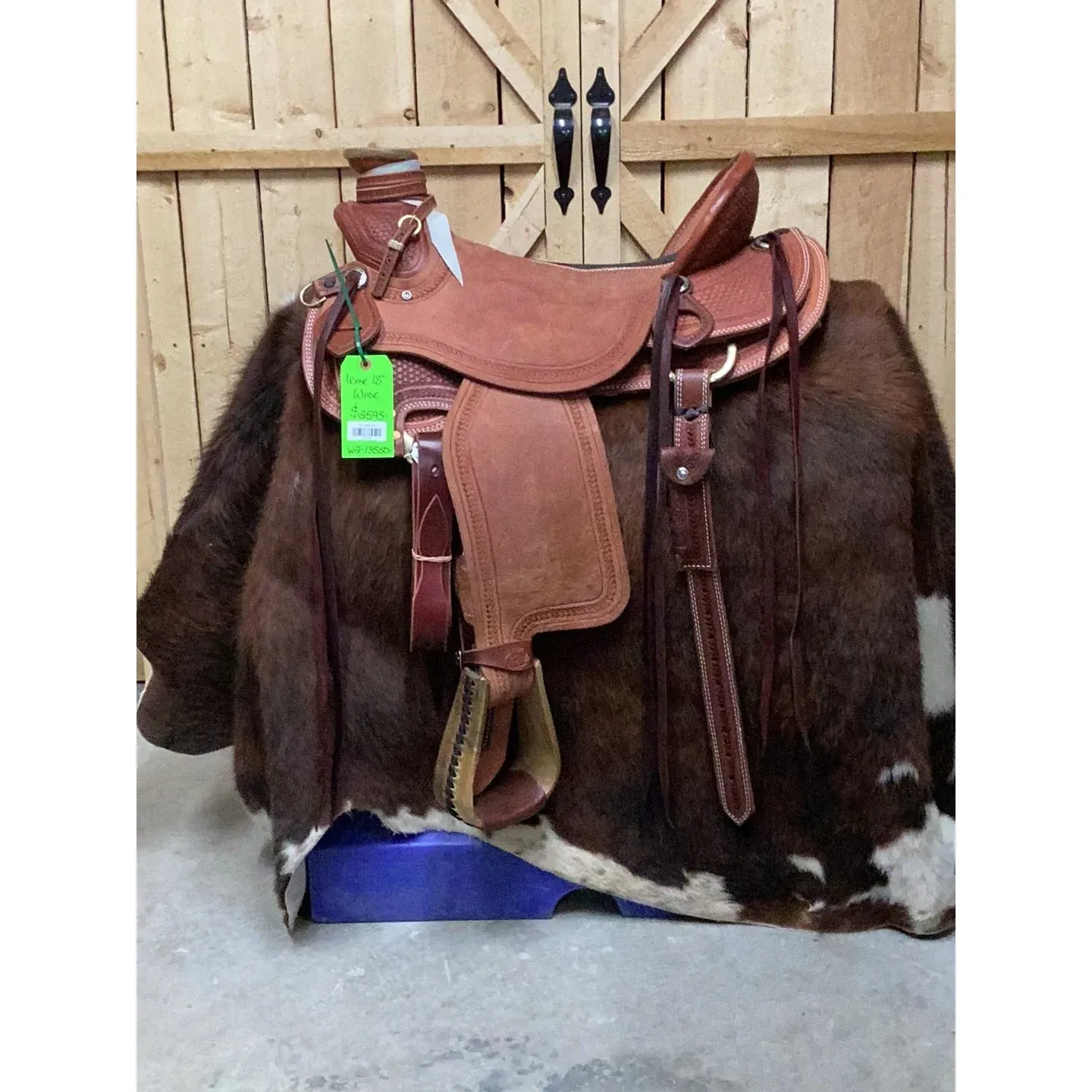 Irvine 18" Wade Saddle-1