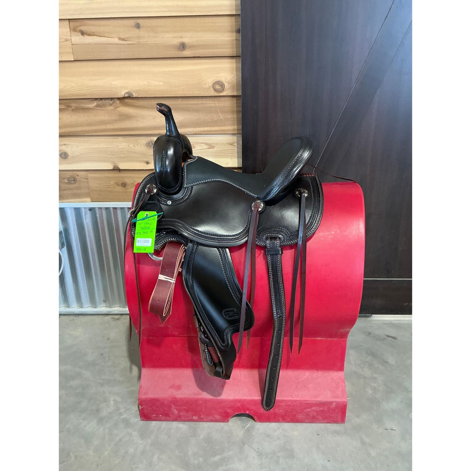 Irvine Elite 16" Trail Saddle-1
