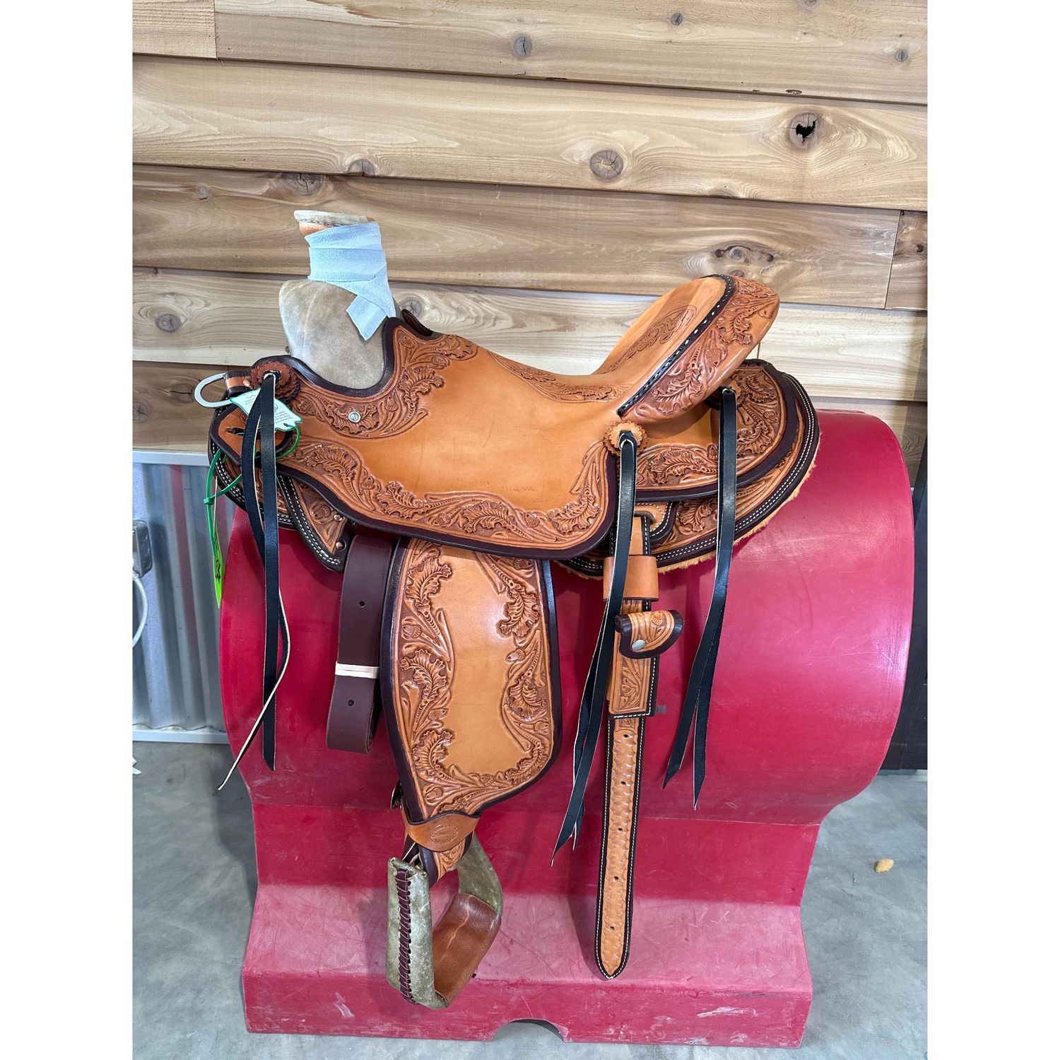 Irvine 16" Wade Saddle-4