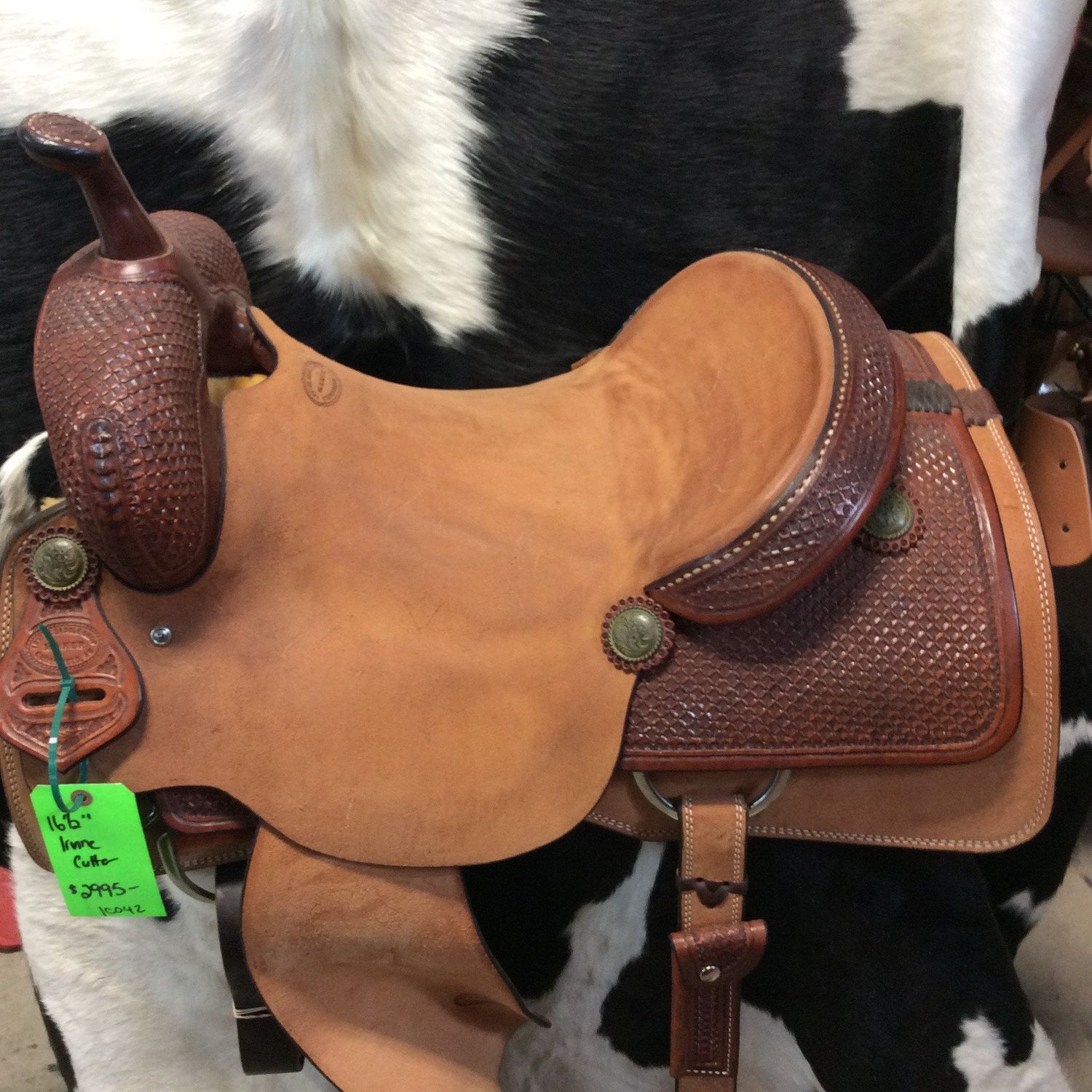Irvine 16.5" Cutting Saddle-3