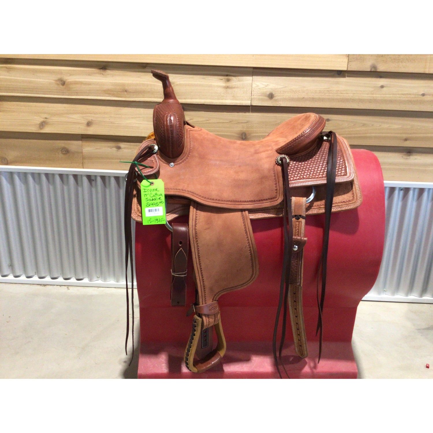 Irvine 17" Cutting Saddle-1