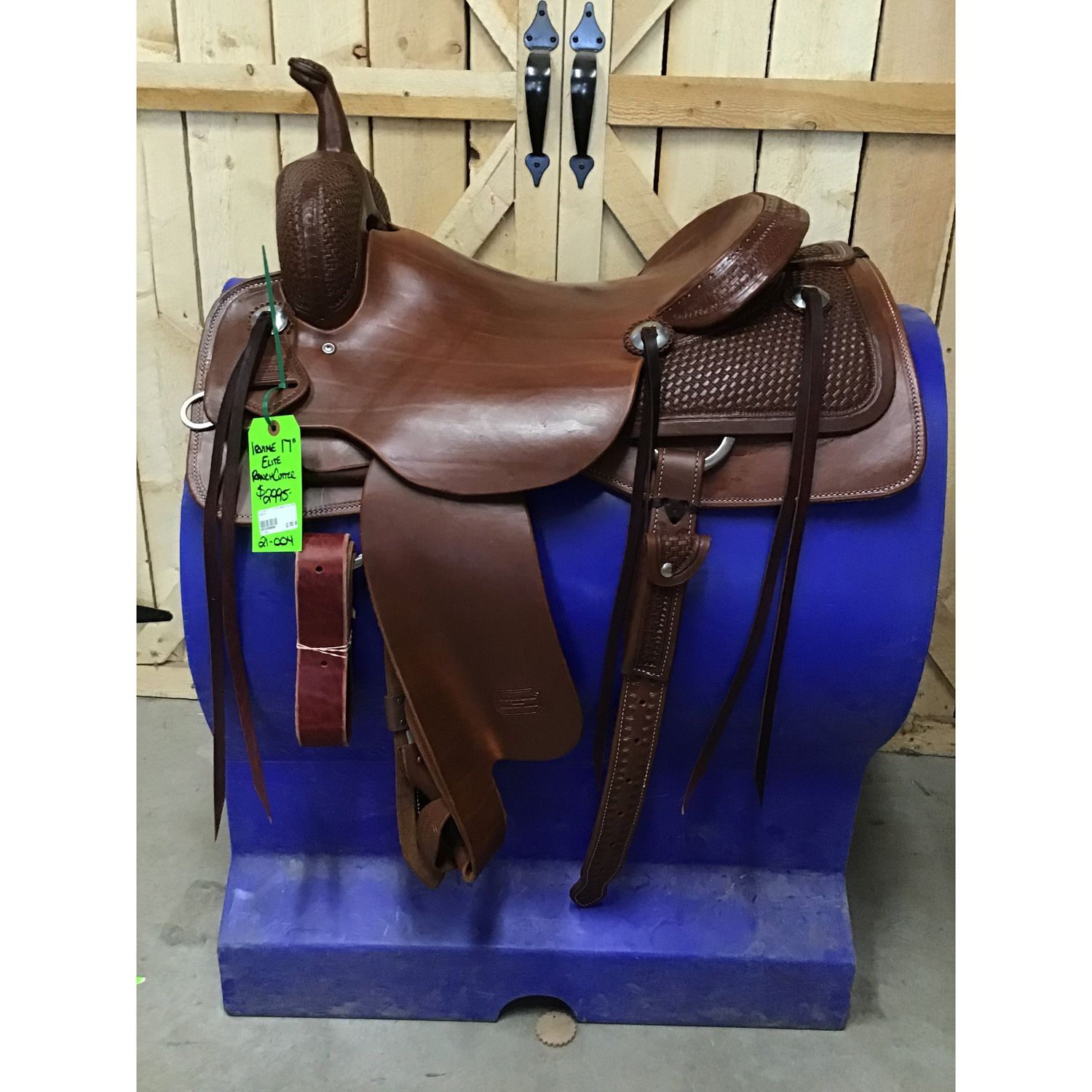 Irvine 17" Elite Ranch Cutting Saddle - 21-004