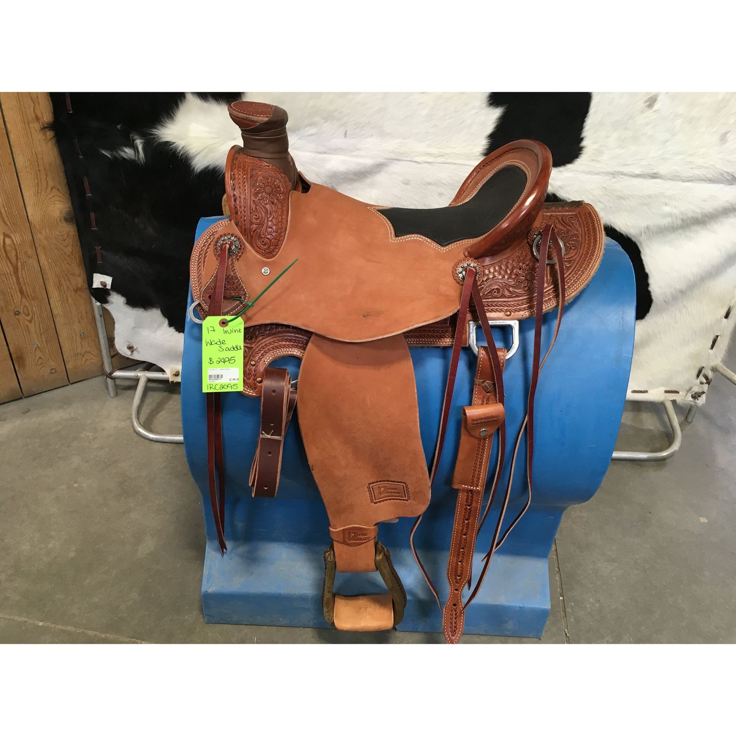 Irvine 17" Wade Saddle-9