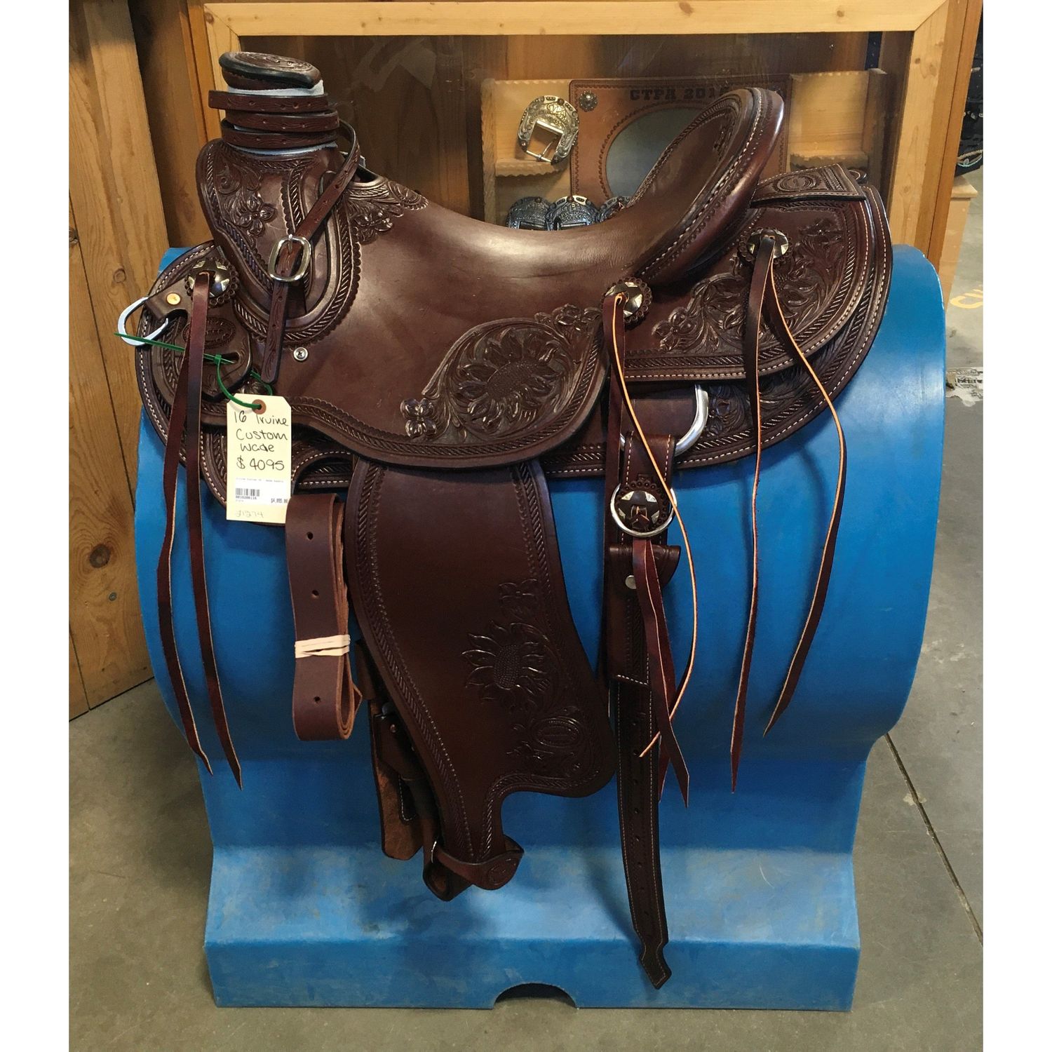 Irvine Custom 16" Wade Saddle - 21274