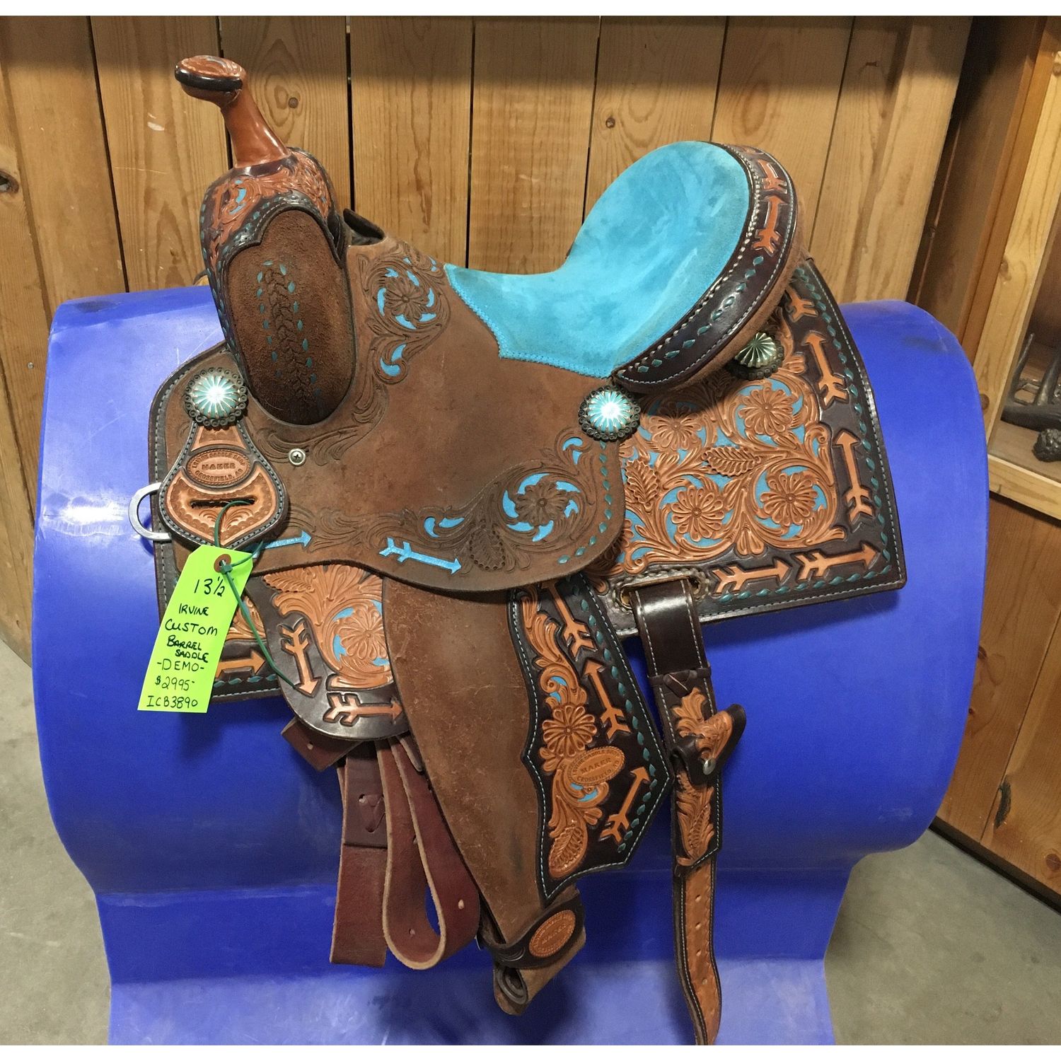 Irvine Custom 13.5" Barrel Saddle (Demo)