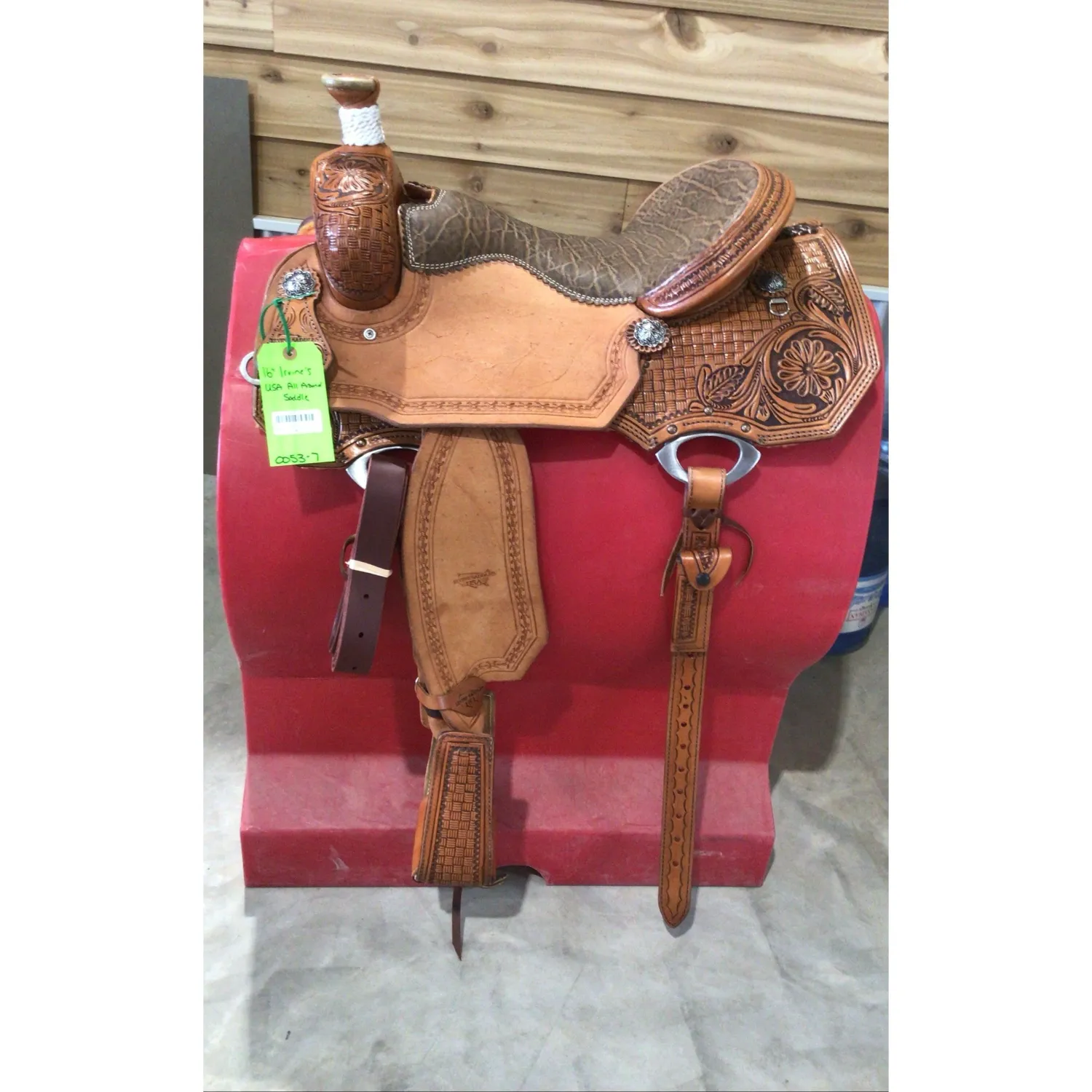 Irvine USA 16.5" All Around Saddle