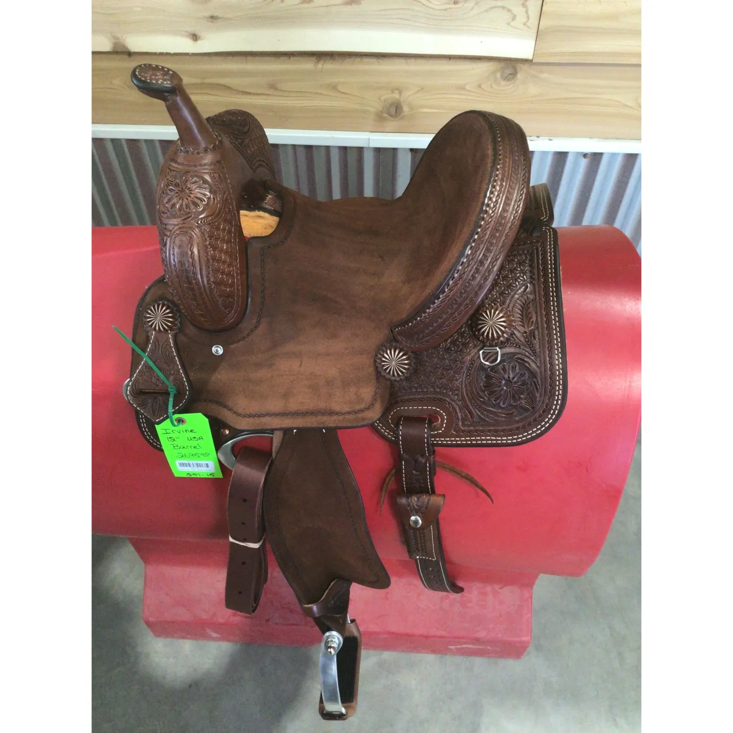 Irvine USA 12" Barrel Saddle