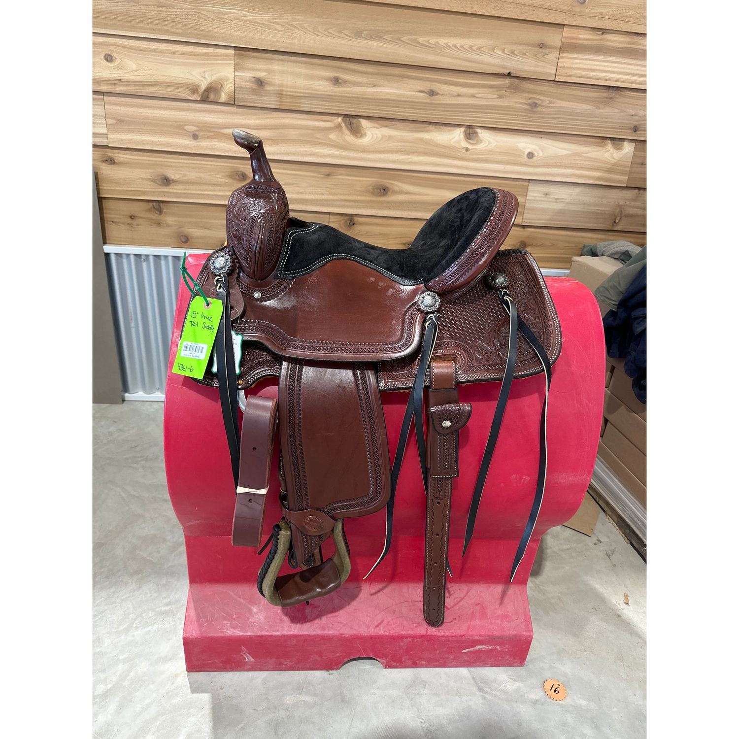 Irvine's 15" Trail Saddle-3