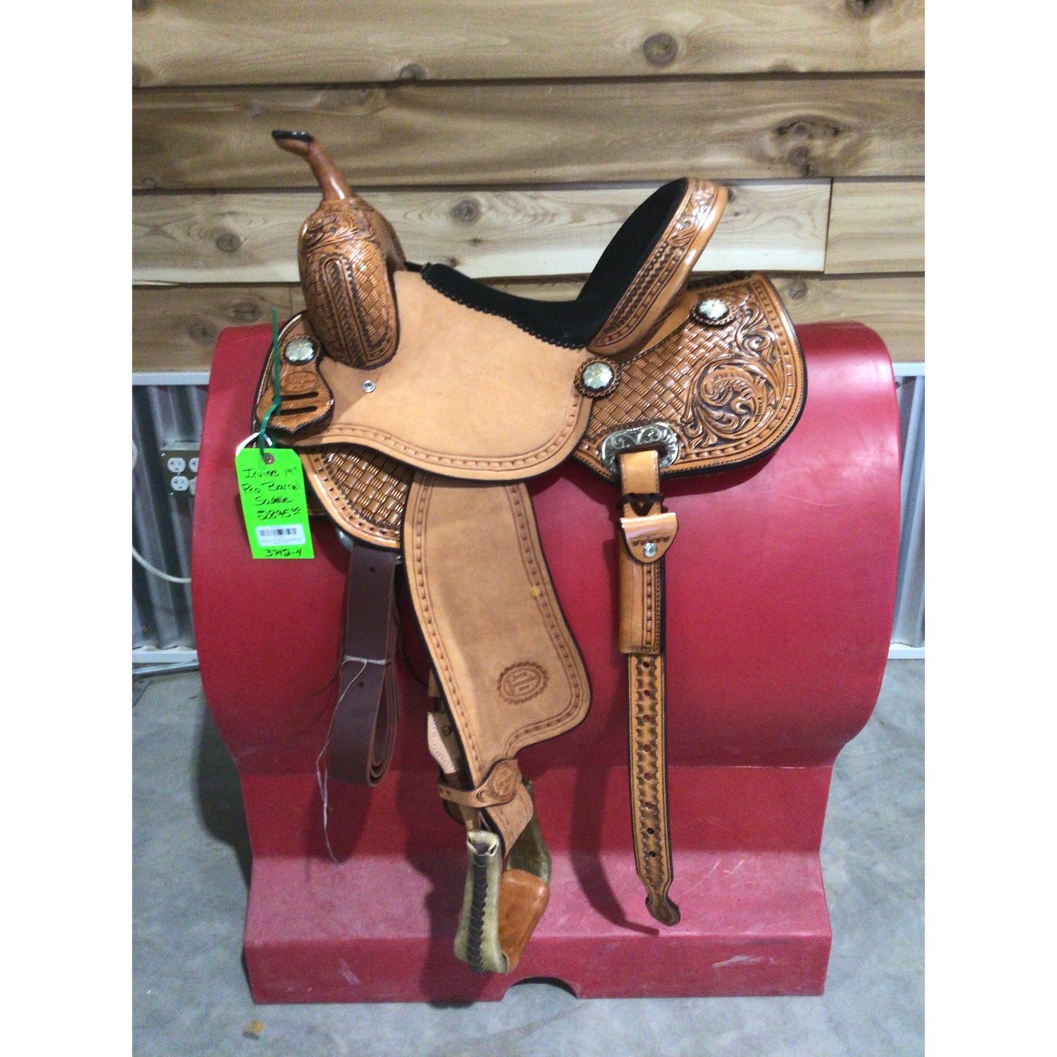 Irvine Pro 14" Barrel Saddle-2