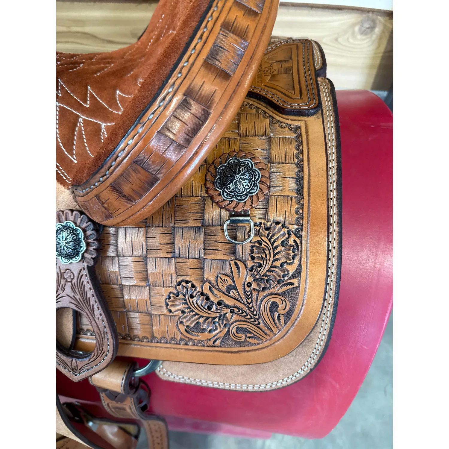 Irvine USA 14" Breakaway Saddle