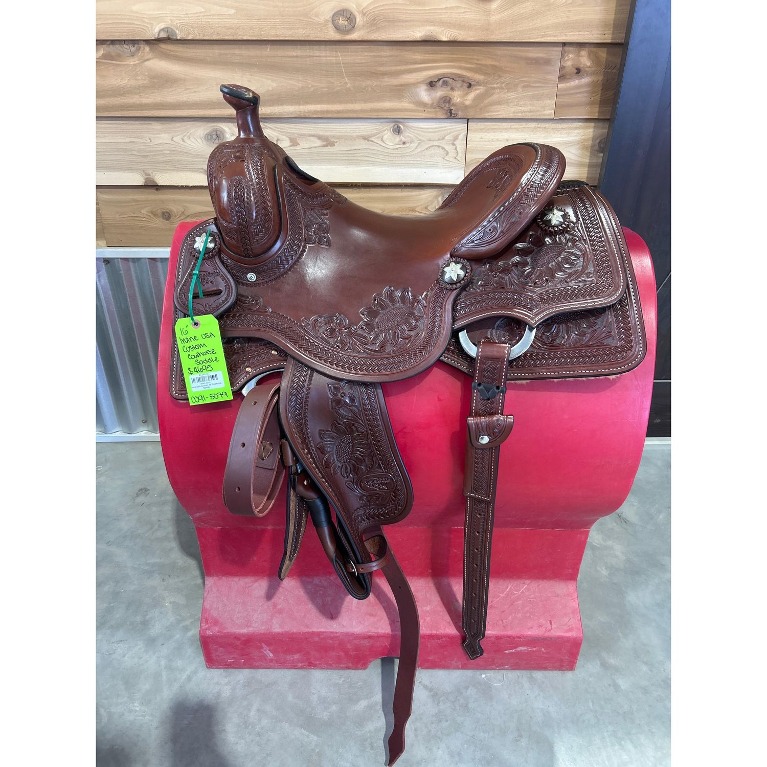 Irvine USA Custom 16" Cowhorse Saddle-1