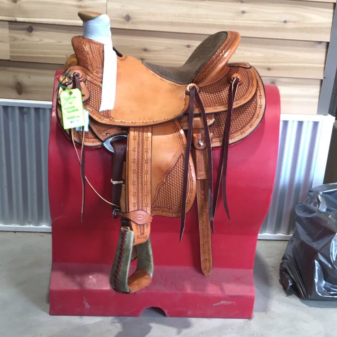 Irvine's 16" Wade Saddle