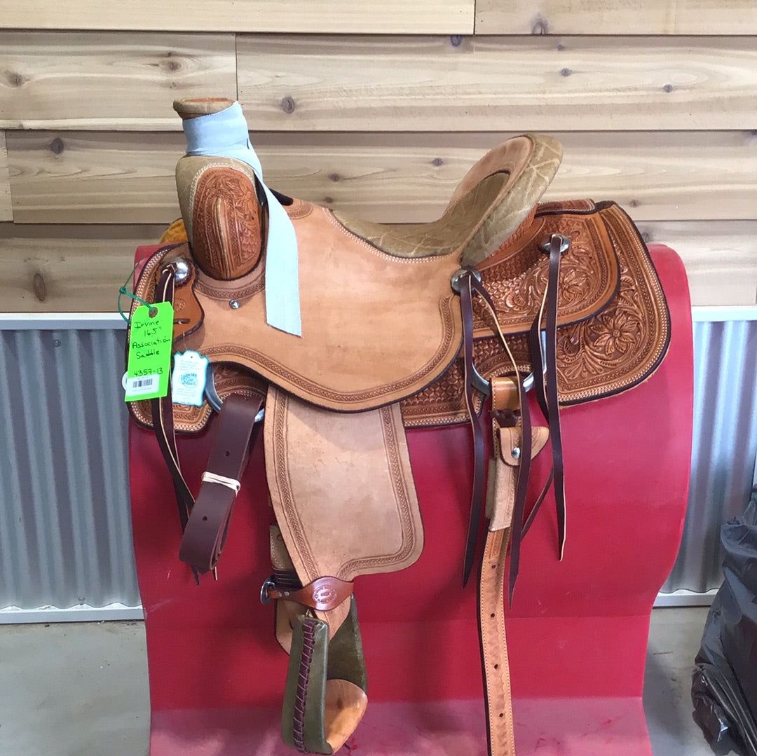 Irvine's 16.5" Association Saddle-1
