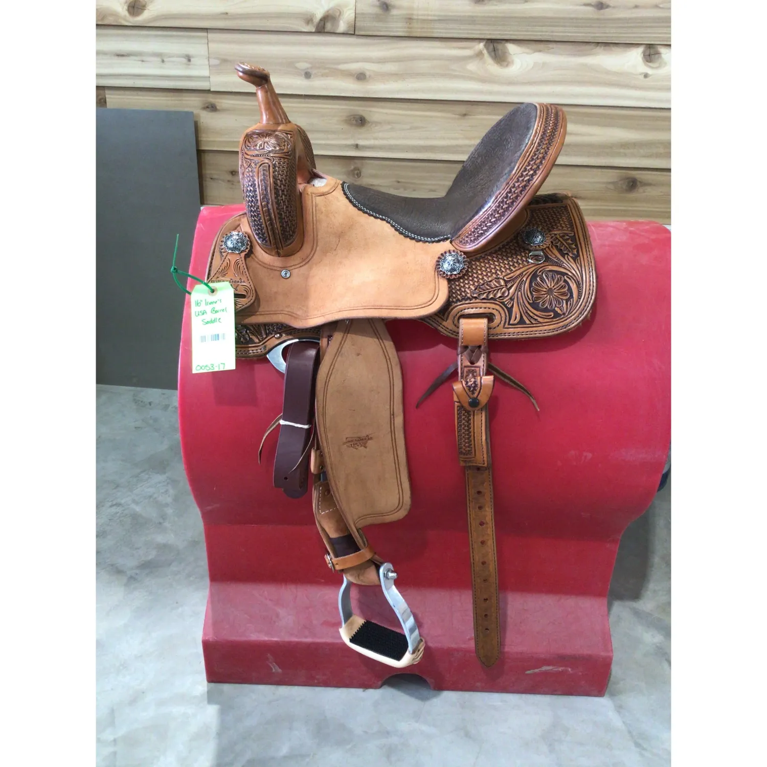 Irvine USA 16" Barrel Saddle