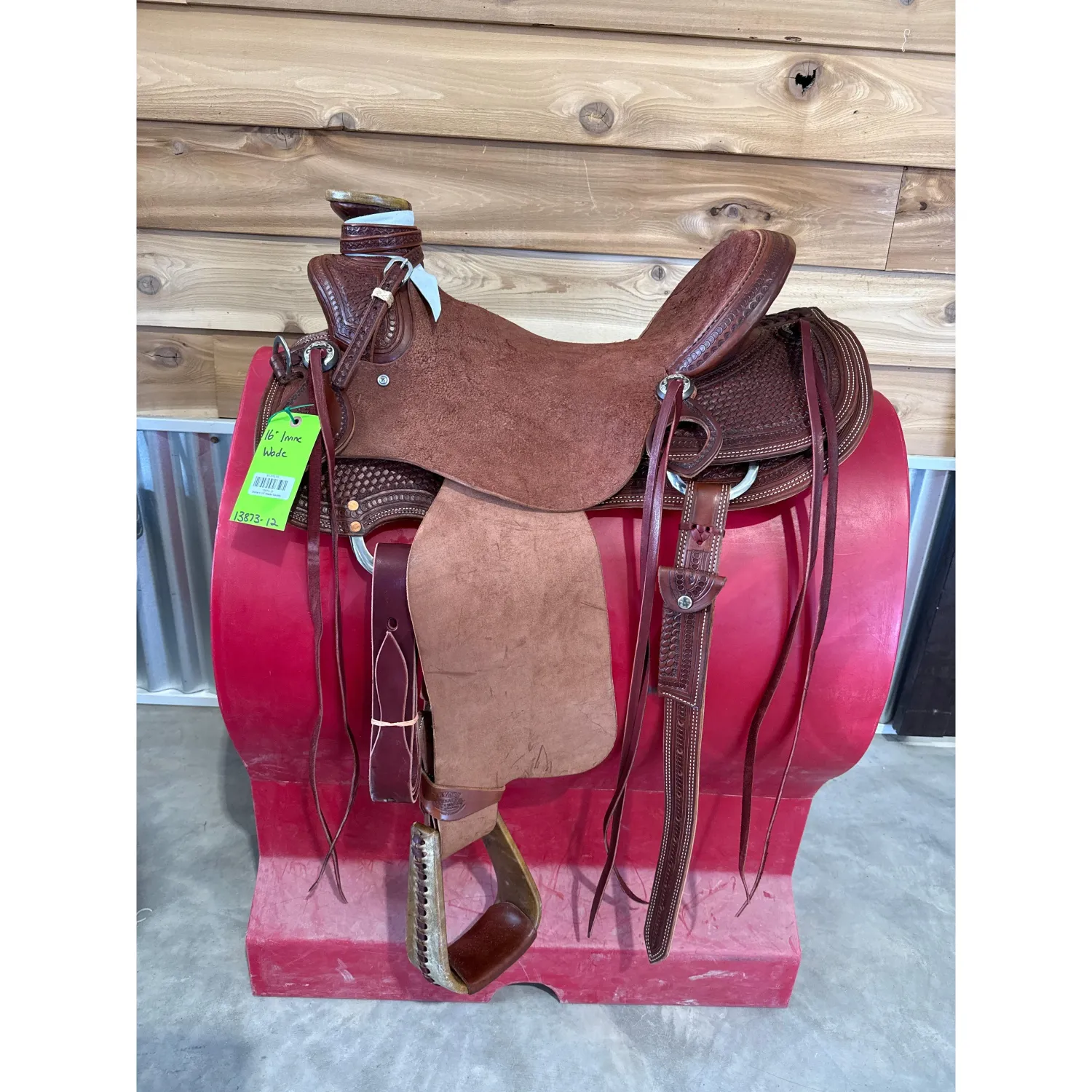 Irvine's 16" Wade Saddle-2