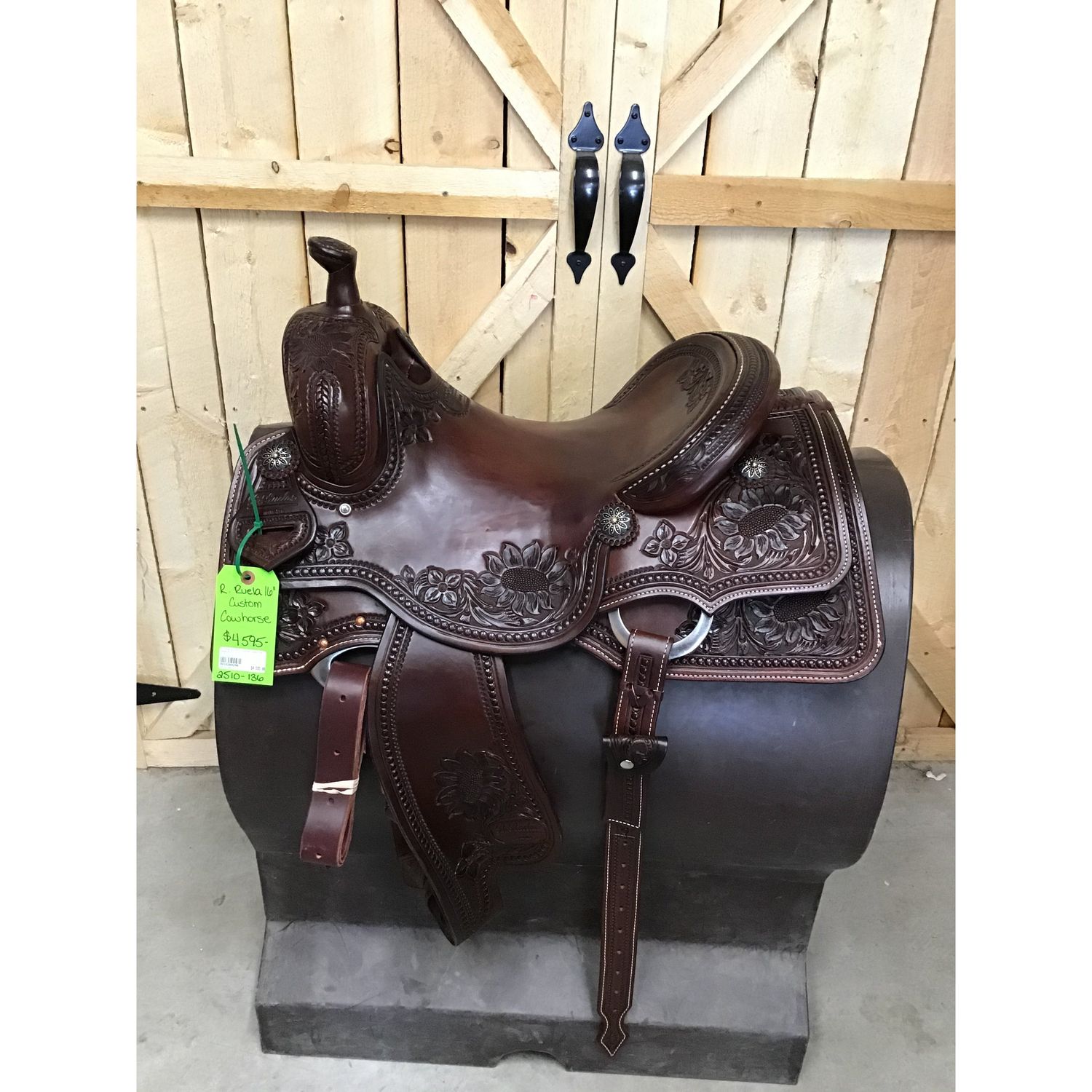 R. Ruelas 16" Custom Cowhorse Saddle - 2510-136