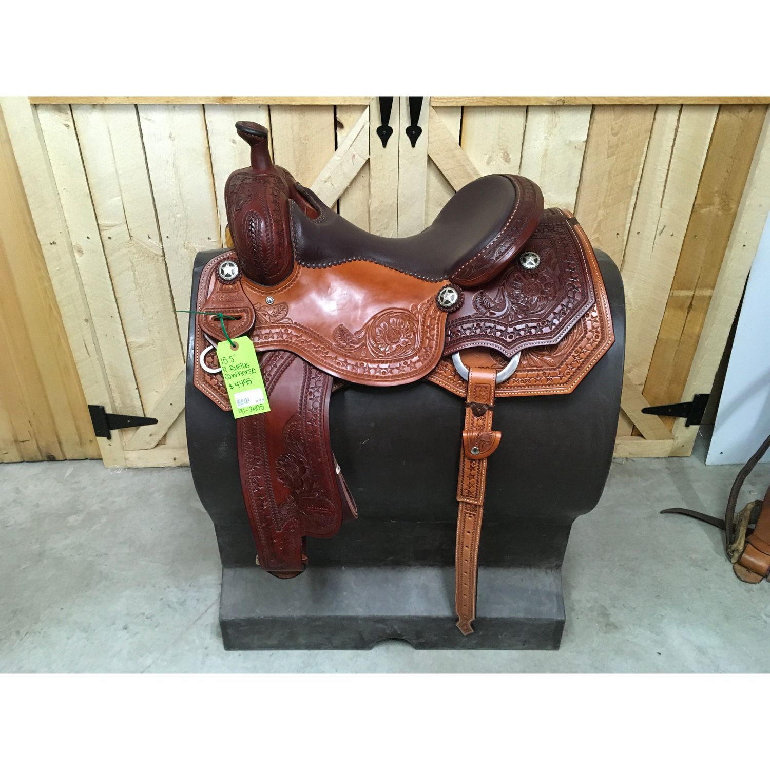 R. Ruelas 15.5" Cowhorse Saddle - 91-2405