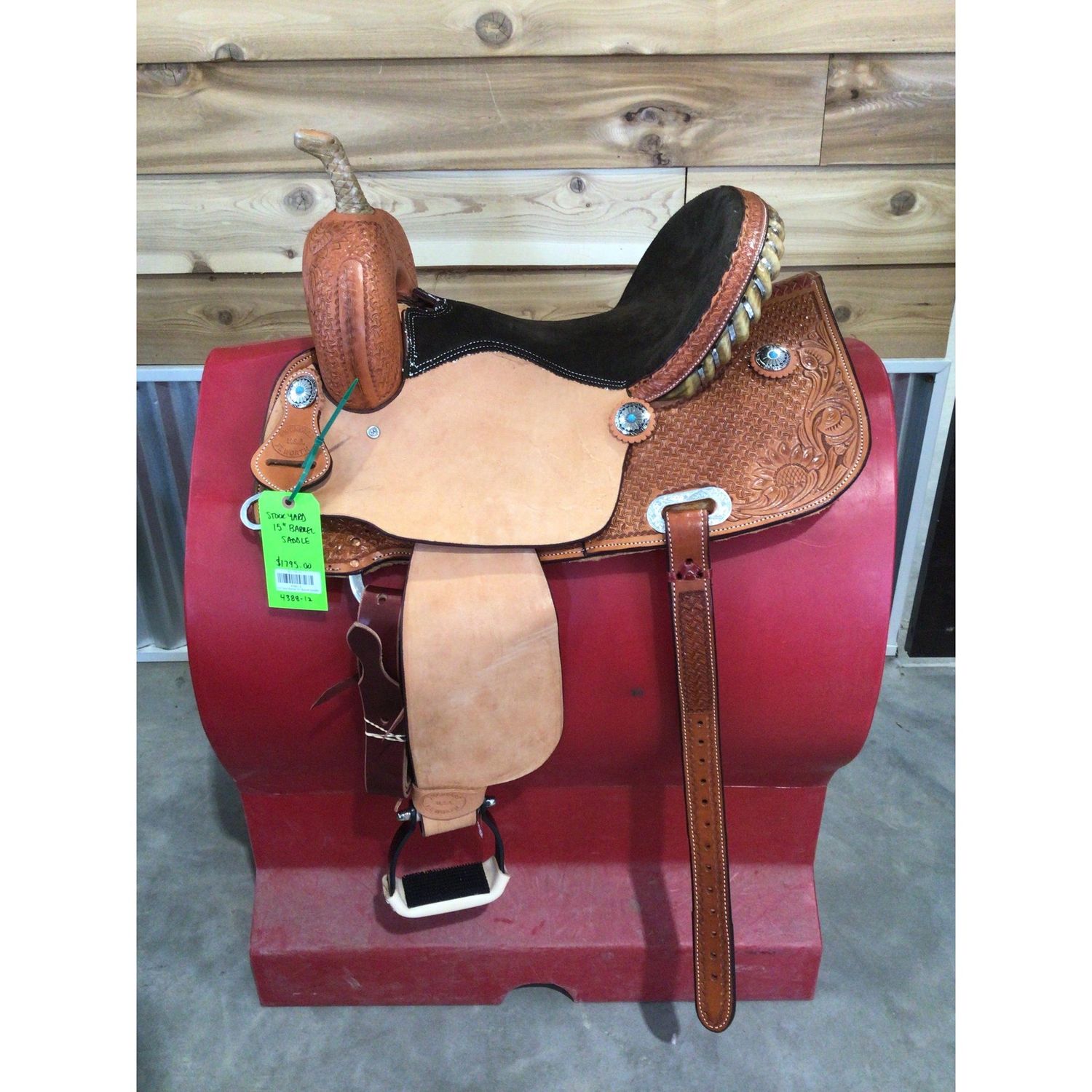 Stock Yard Barrel 15" Barrel Saddle-2