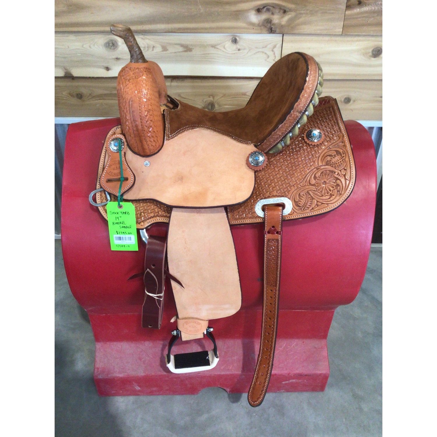 Stock Yard Barrel 14" Barrel Saddle-2