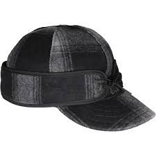The Original Stormy Kromer Cap Size 7 Black/Gray Plaid