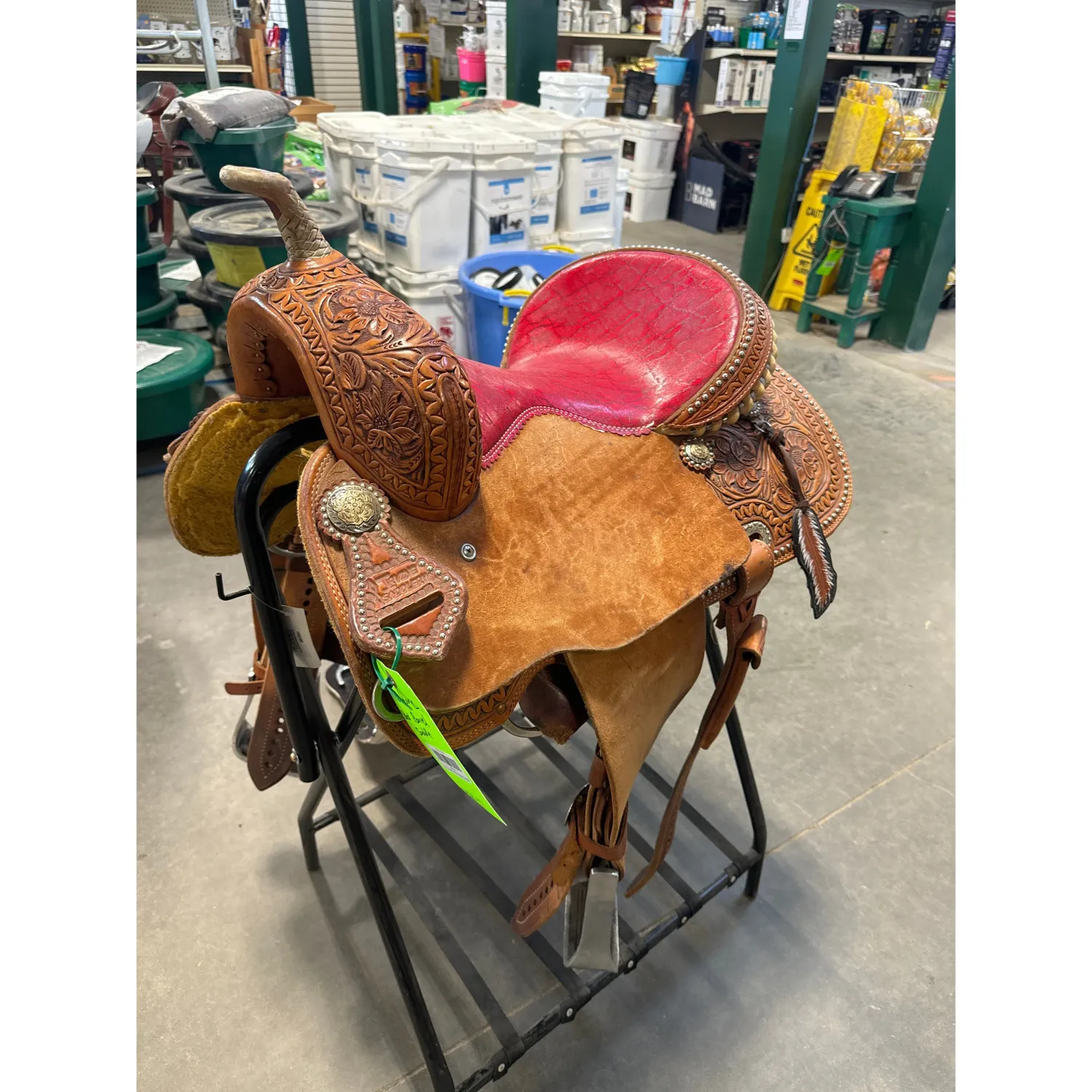 Used Irvine 14.5" Barrel Saddle