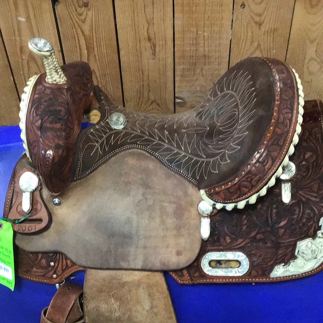 Use Billy Cook (2001) 13.5" Barrel Saddle