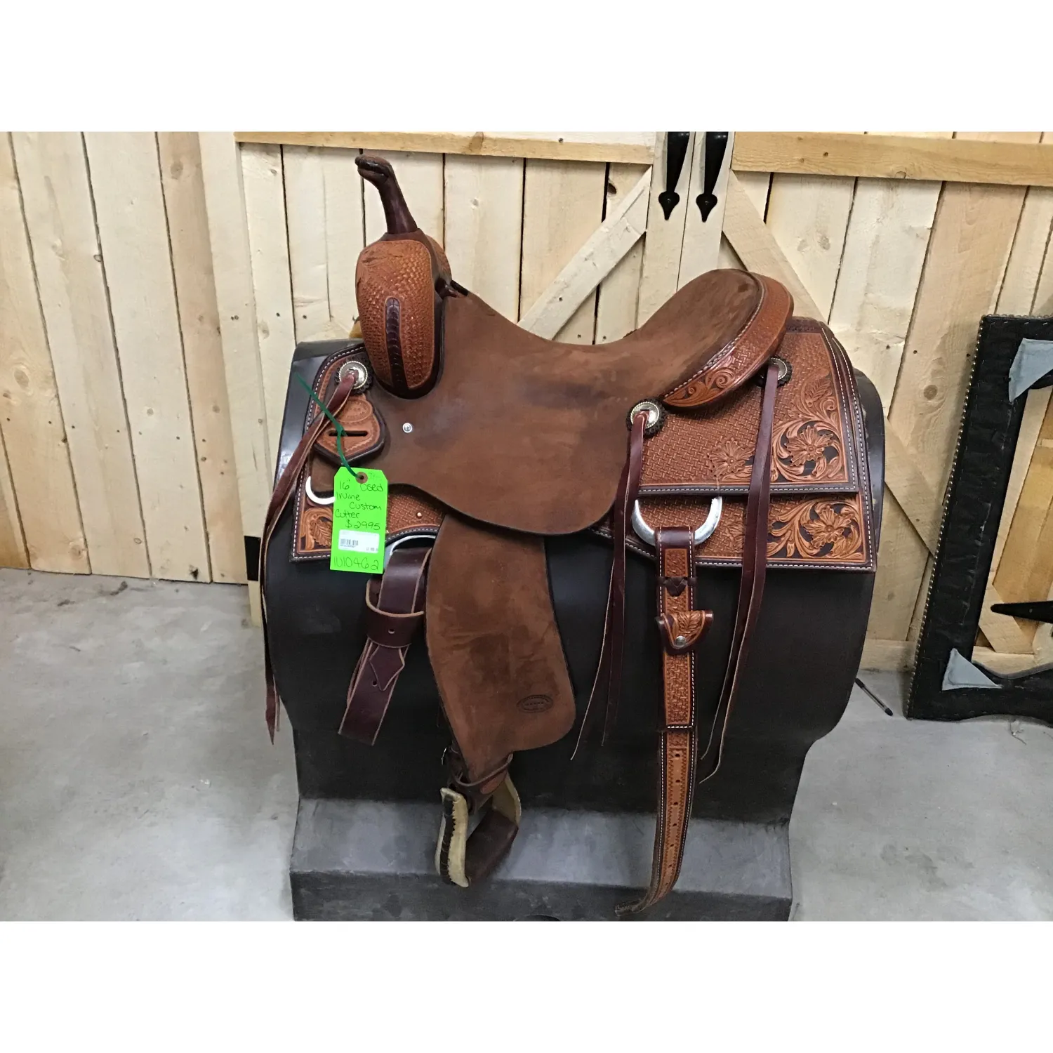 Used 16" Irvine Custom Cutting Saddle